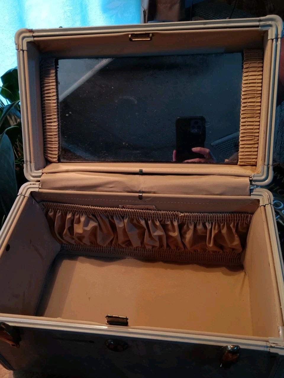 Vintage 1950’s SAMSONITE Streamlite MAKEUP TRAIN CASE Suitcase MARBLE TAN