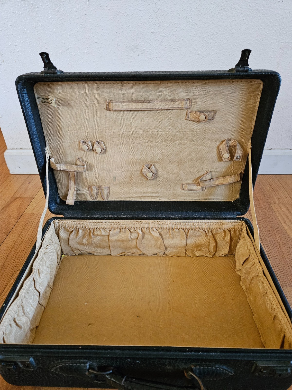 Vintage Mid Century Cowhide Black Leather Travel Vanity Case Rustic Carry Case