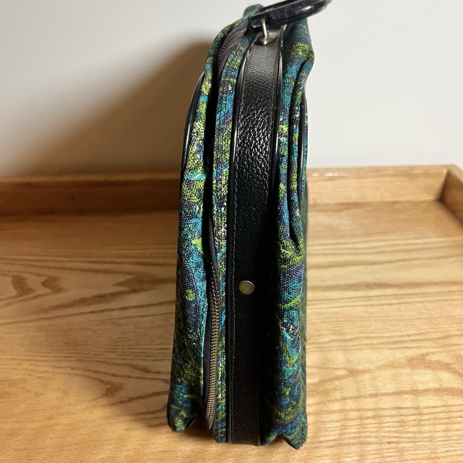 Vintage 60’S 70’S Paisley Suitcase Luggage Hippie Bag Canvas Blue Green NO KEY