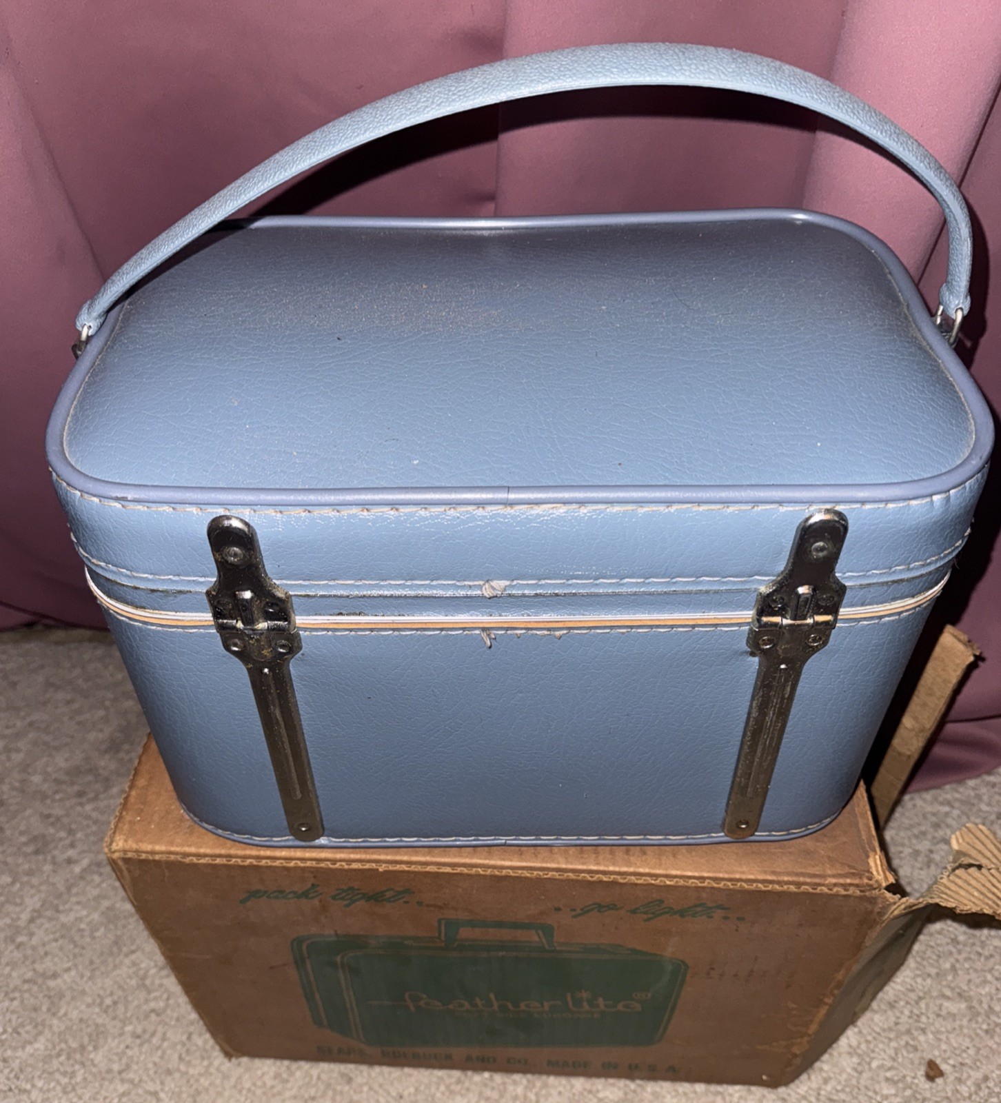 Vintage Cosmetic Case Sears Featherlite Blue Vanity Luggage w/ Keys & Orig Box