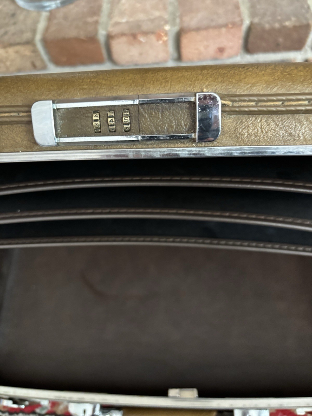 Vintage Escort American Tourister Briefcase Hard Shell Brown Luggage 18”x12.5”x3