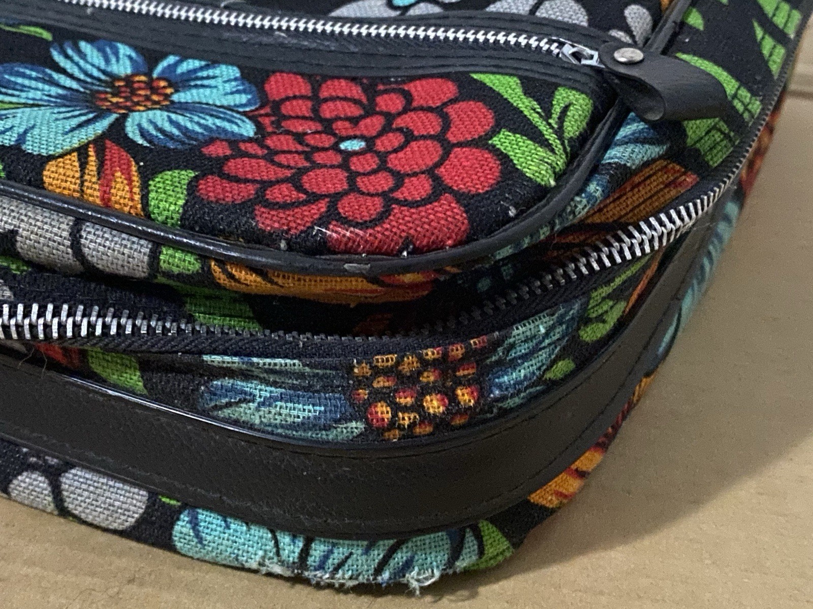Vtg Bantam Travelware 2 Pc Floral Luggage Set