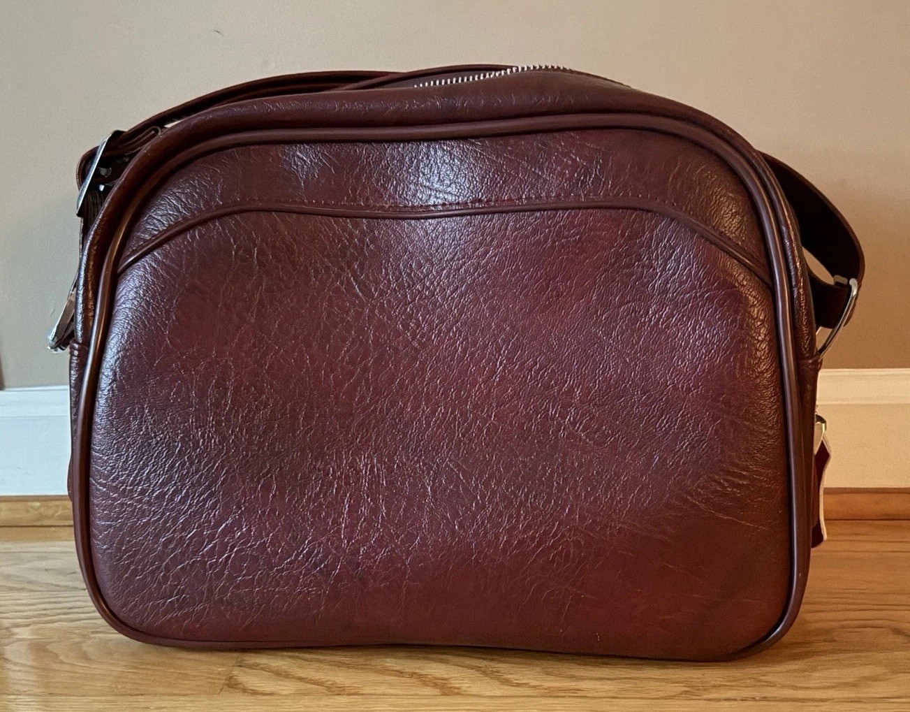 Vintage American Tourister Burgundy Faux Leather Shoulder Bag 14”x11”x6”