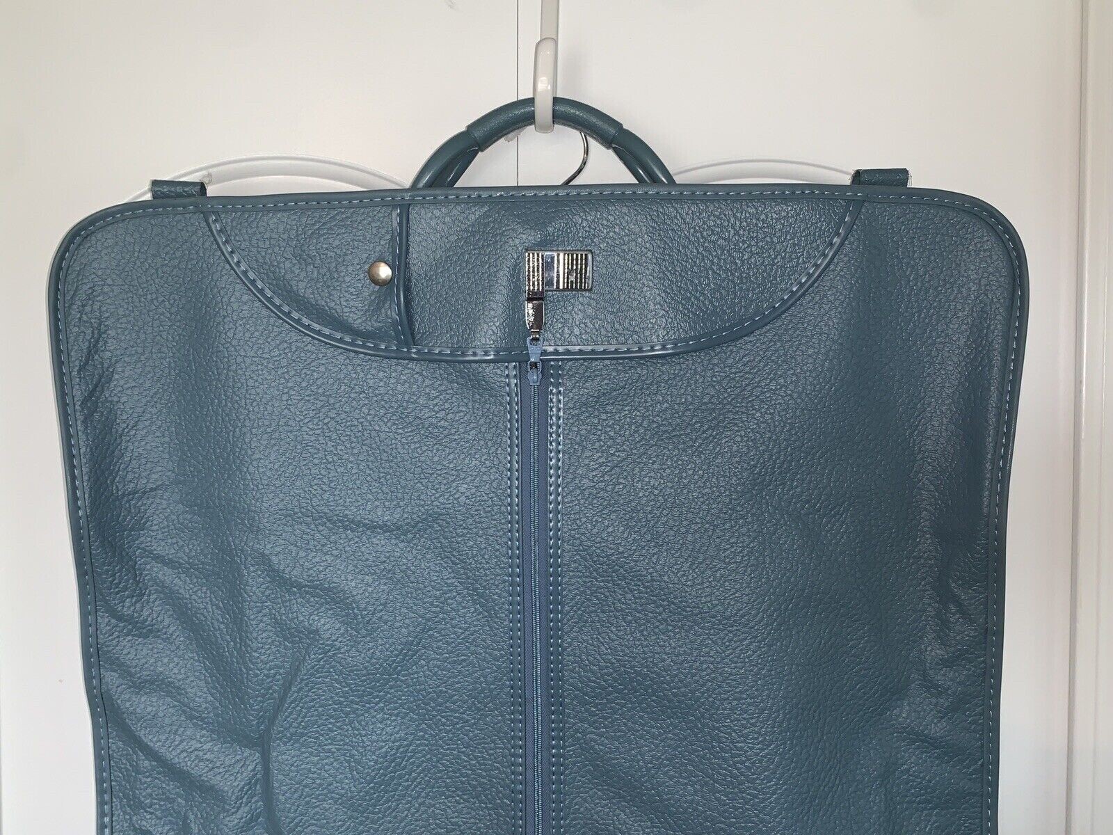 Sears Samsonite Women’s Carry-On Travel Bag Garment Suit W/key & Hangers Vintage