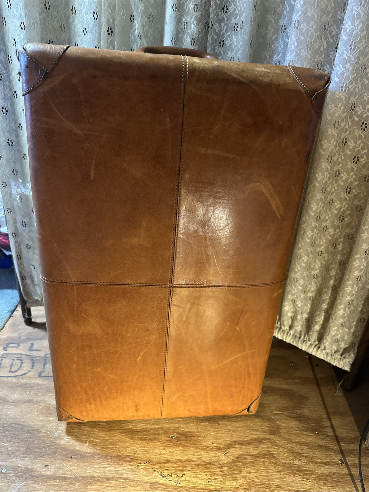 Vintage 24” Genuine Soft Leather Suitcase Telescopic Handle
