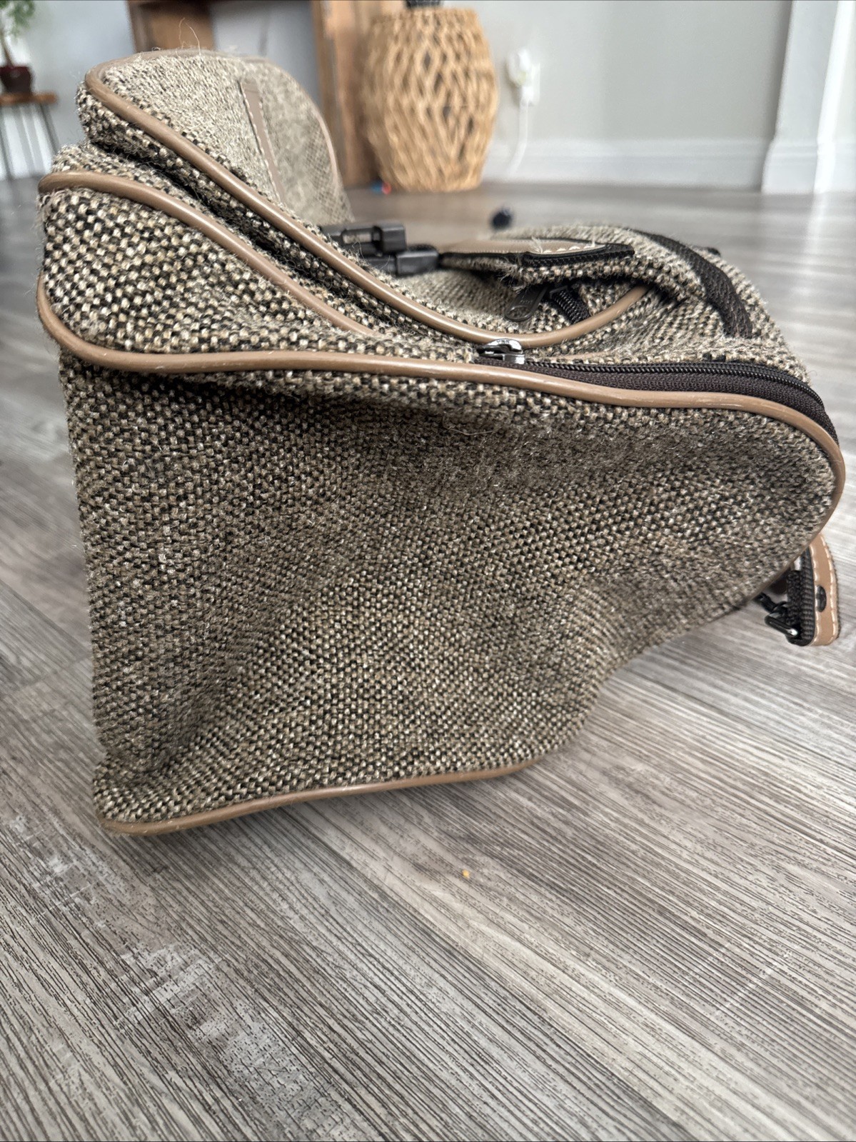 Vintage Atlantic Brown Weekender Bag -Excellent Condition W/ Strap And Tag