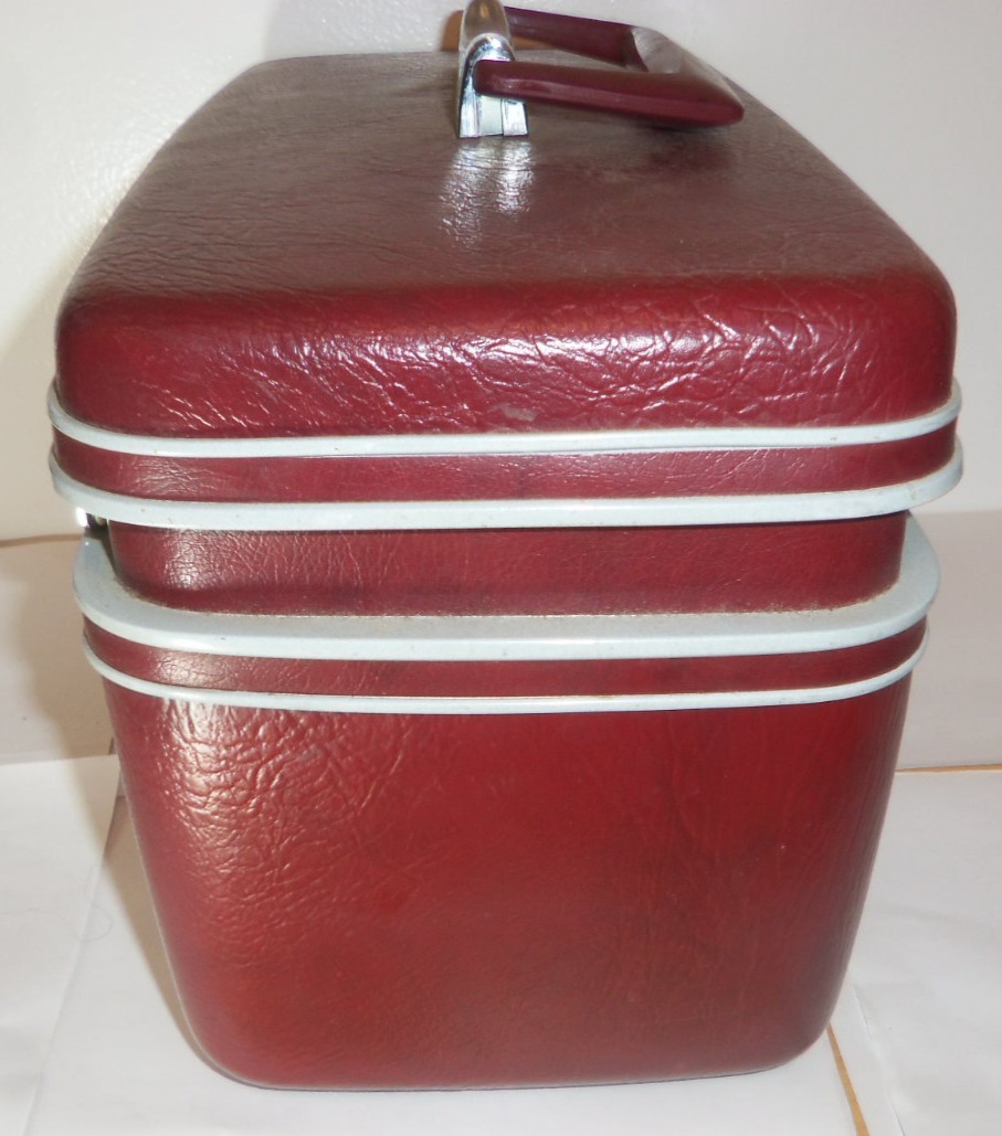 VTG Samsonite Train Case Burgundy Makeup Case Hard Shell Travel Vanity USA
