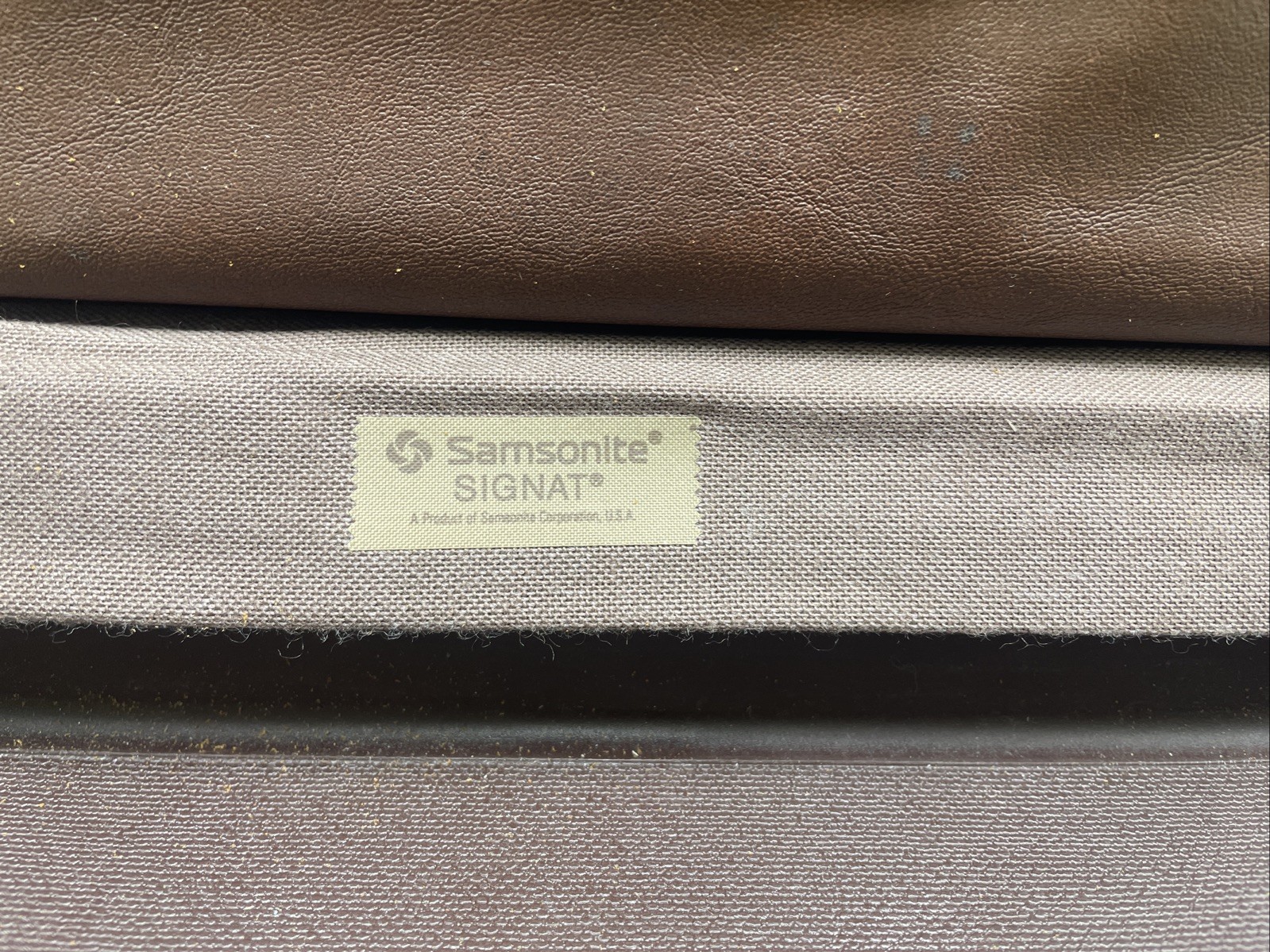 Vintage Samsonite Signat Brown Hard Shell Briefcase w/ 2 Keys/Insert Sealed