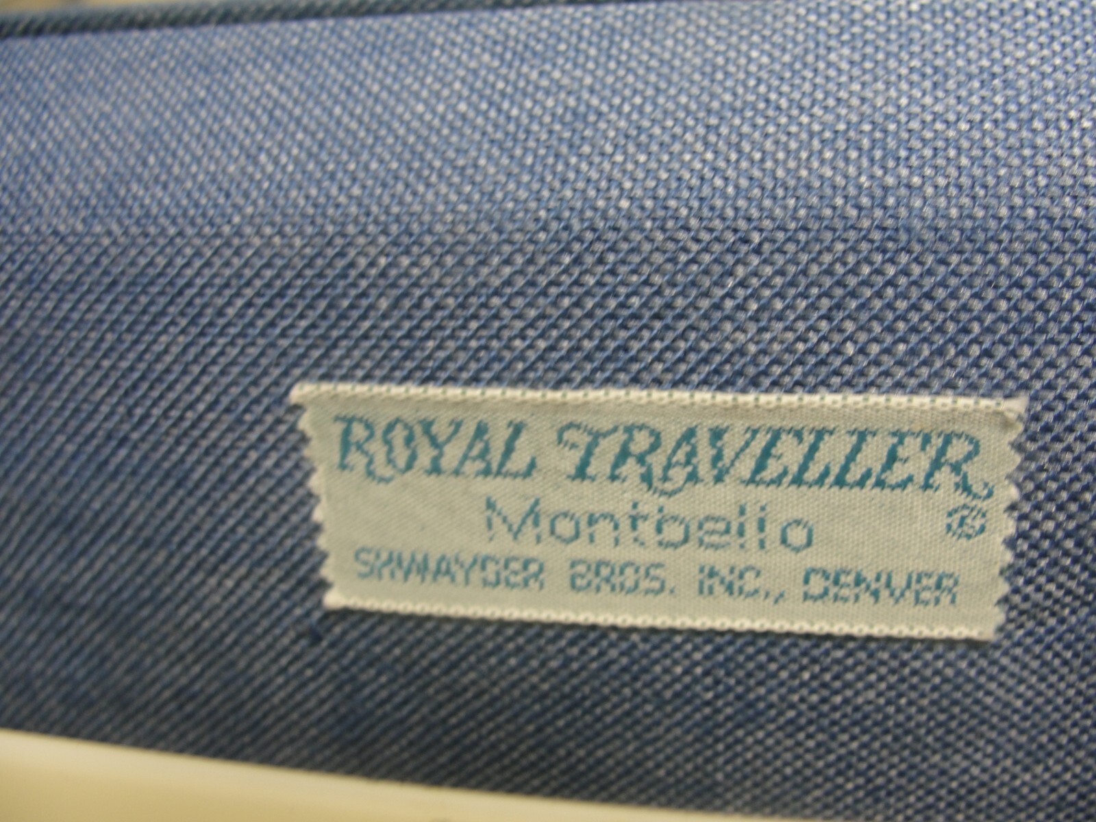 VINTAGE SAMSONITE ROYAL TRAVELLER MEDALIST BLUE MAKEUP TRAIN CASE TRAY & MIRROR