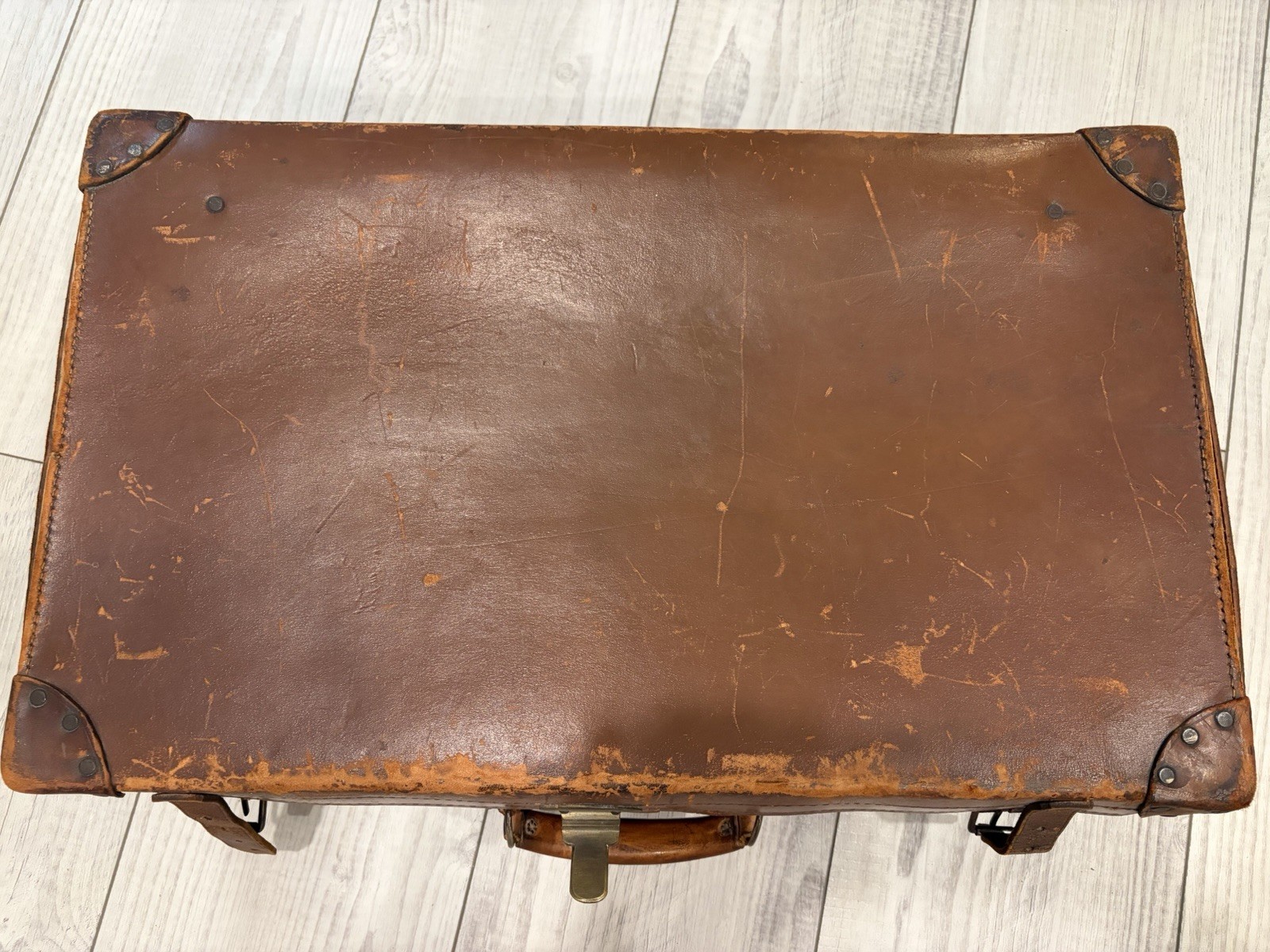 Vintage 1930’s Brown Leather Hard Suitcase Case w/ Handle – Antique Hard Shell