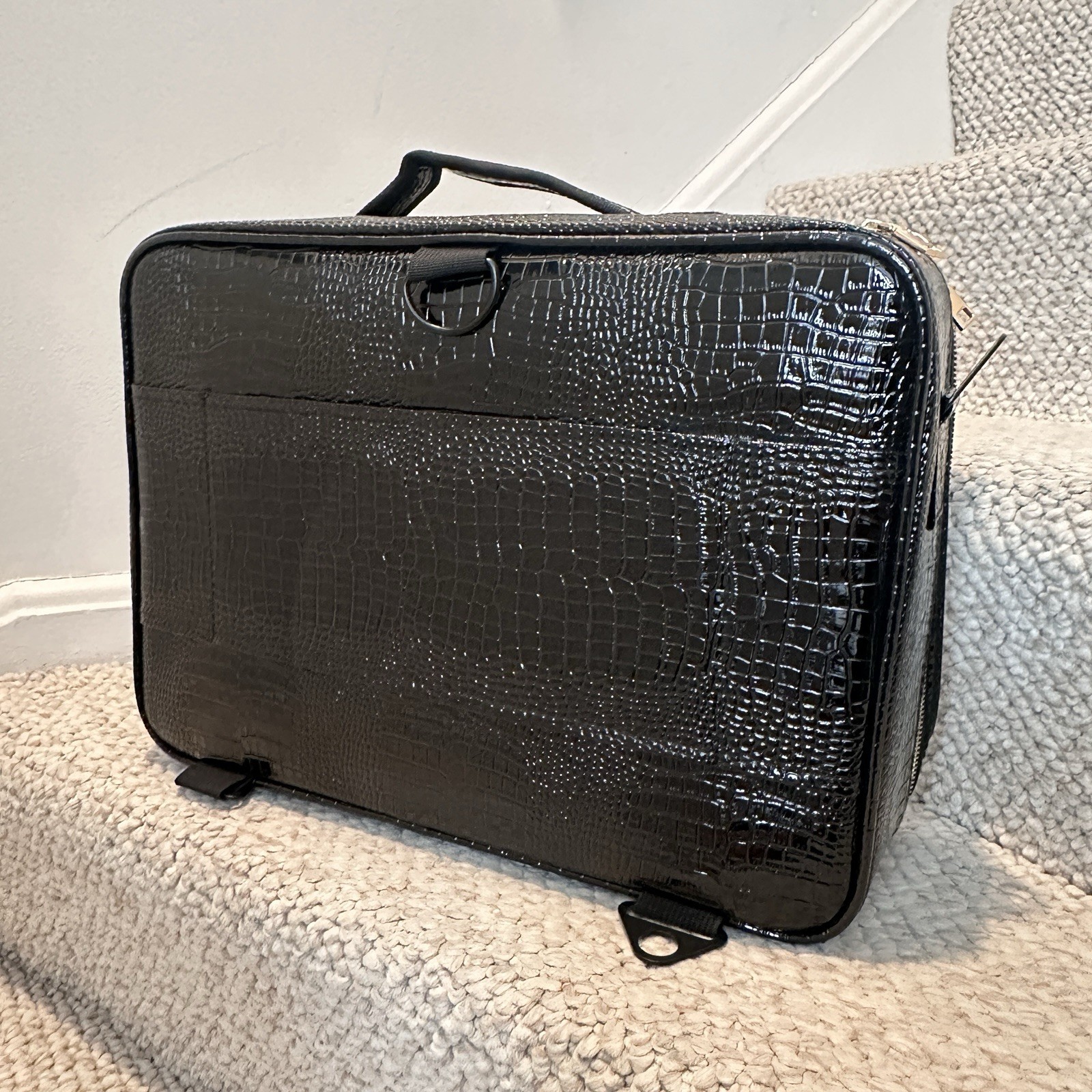 Brand New Faux Black Gold Alligator Case Vanity Makeup Art Bag Luggage