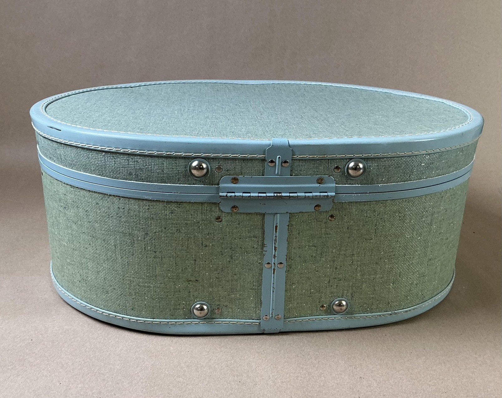 Vintage Royal Traveller Hat Box Green Vinyl Hard Shell Round Suitcase Luggage