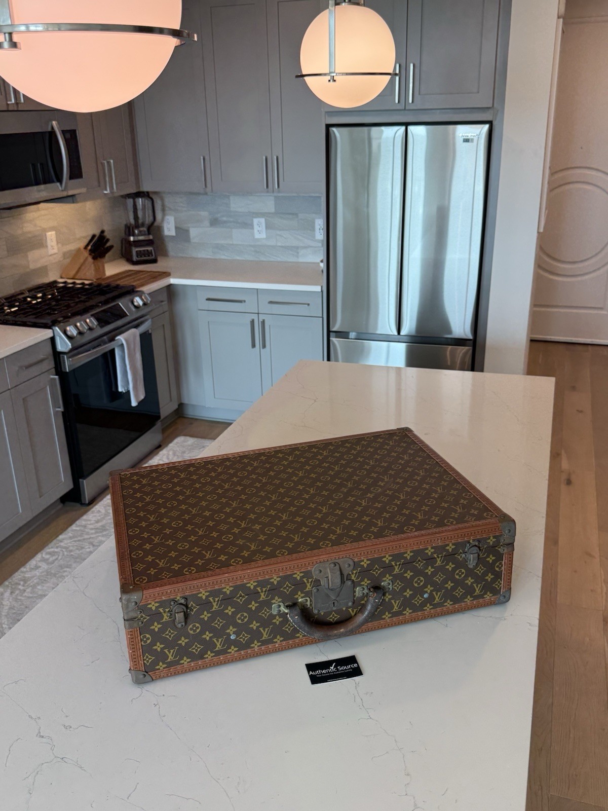 Louis Vuitton Bisten 65 Trunk – Rare Vintage Monogram LV Trunk, Collectible