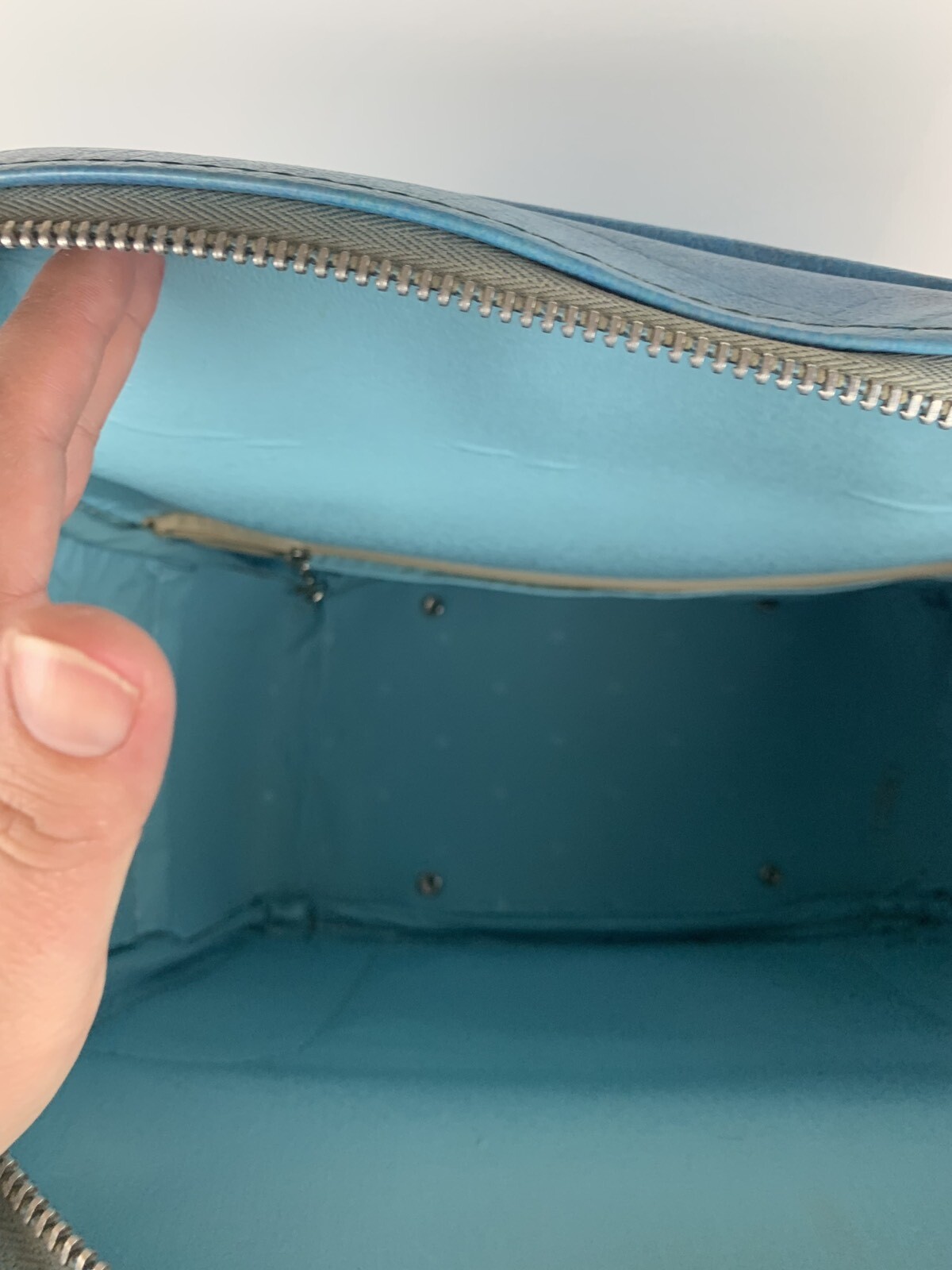 Samsonite Vintage Blue Overnight Carry On Bag with Strap