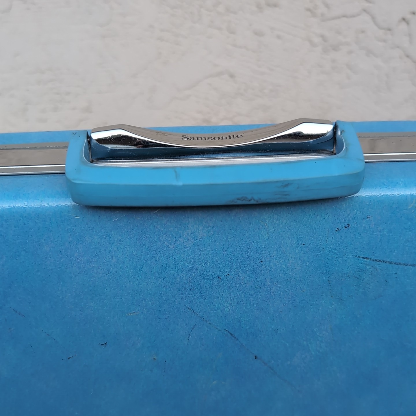 Classic Vintage Blue Samsonite Briefcase Hard Shell Snap Lock w/ Key (No keys)