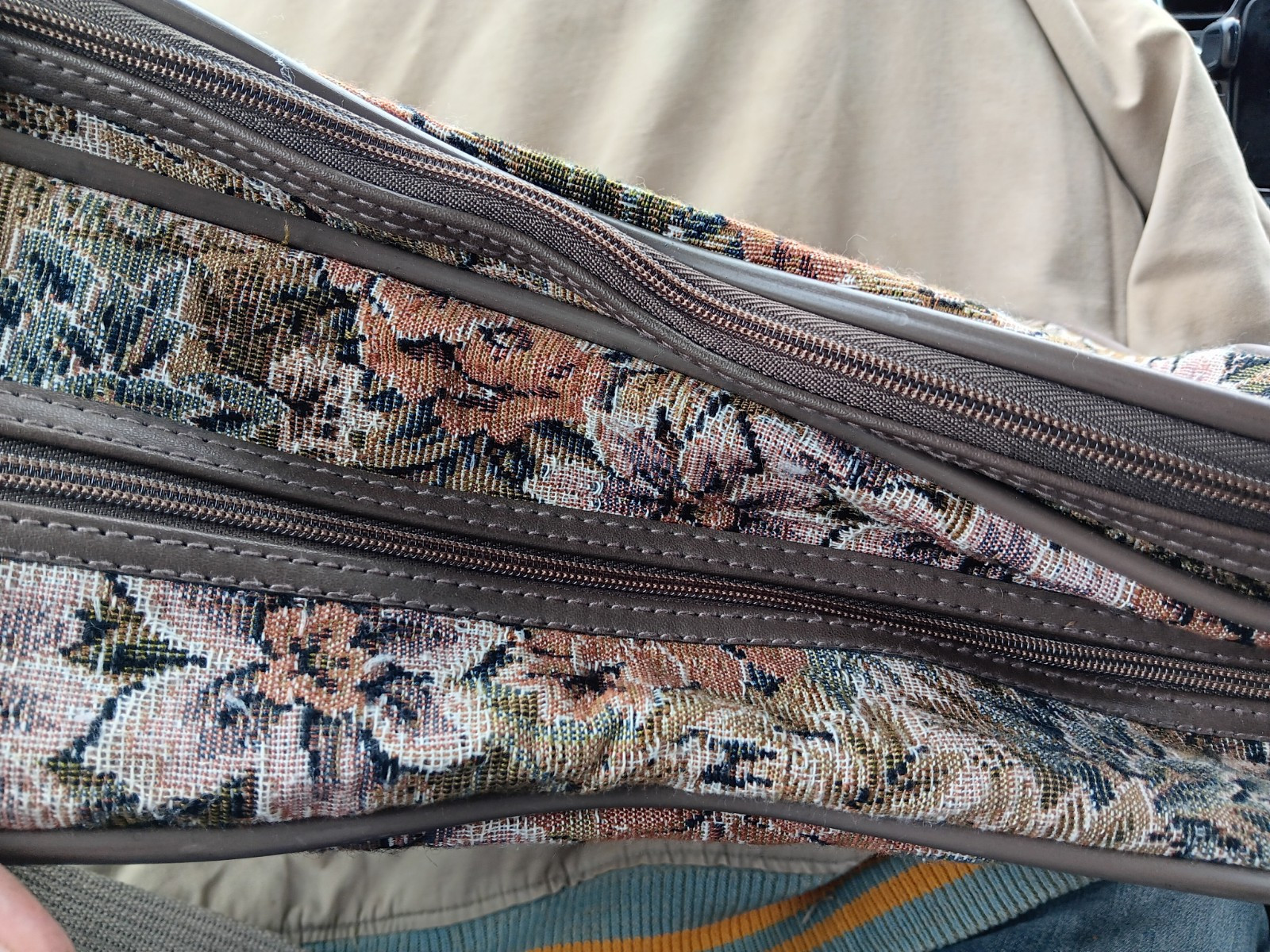 Vintage Jordache Floral Cottagecore Tapestry Carpet Bag Carry On Weekender