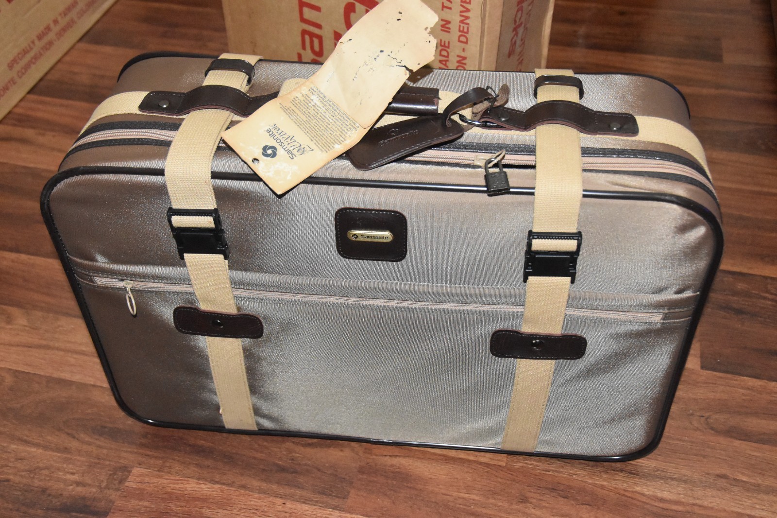 NEW VINTAGE 1980s Samsonite Kicks Traveler 24 Luggage Suitcase NWT & BOX Khaki