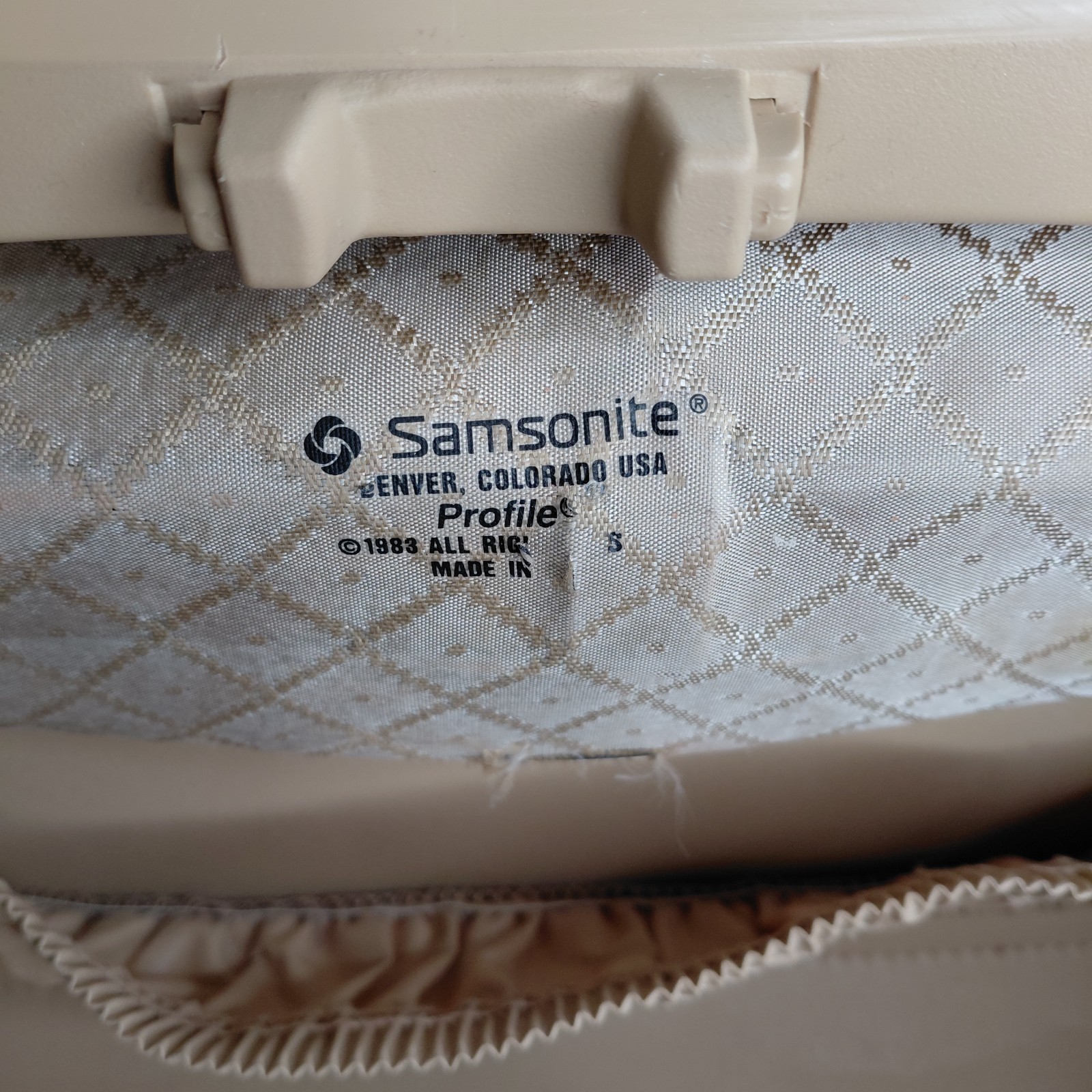 Vtg Samsonite Black Train Case Cosmetic Travel Case w/ Handle & Locking Latch