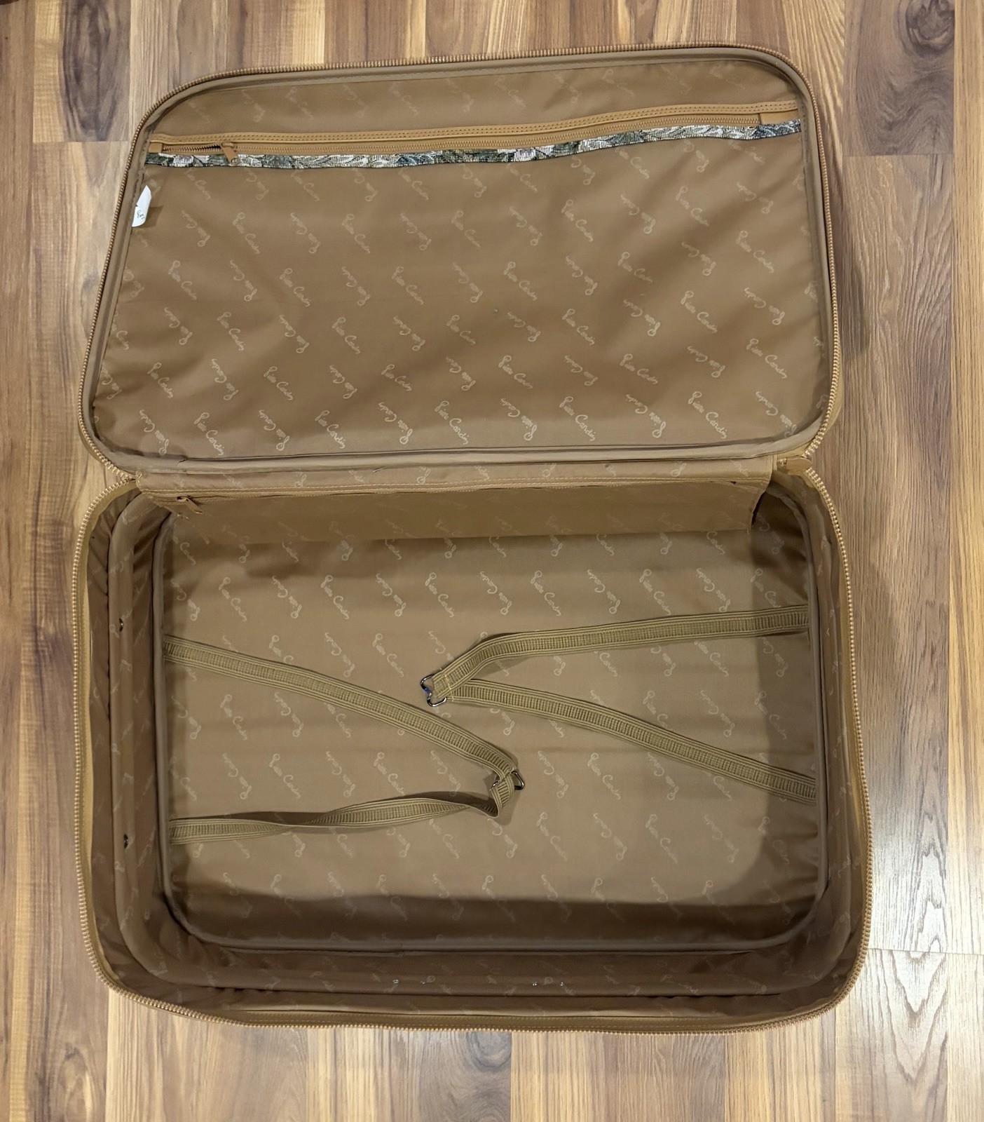 Vintage Pierre Cardin Floral Tapestry Luggage Suitcase Perfect Condition
