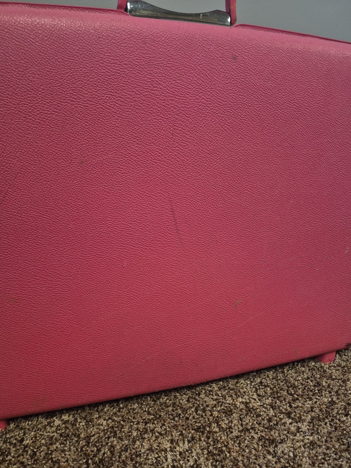 Vintage Samsonite Pink Hard Case Luggage 23x17x7 No Key