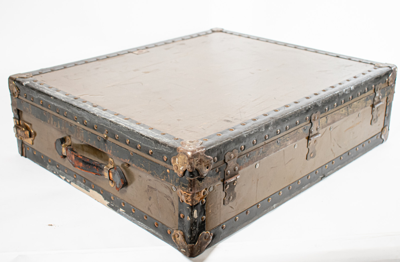 VTG Unique Metal Lined Trunk Case w Hinged Front Panel – Military/Civil Defense?