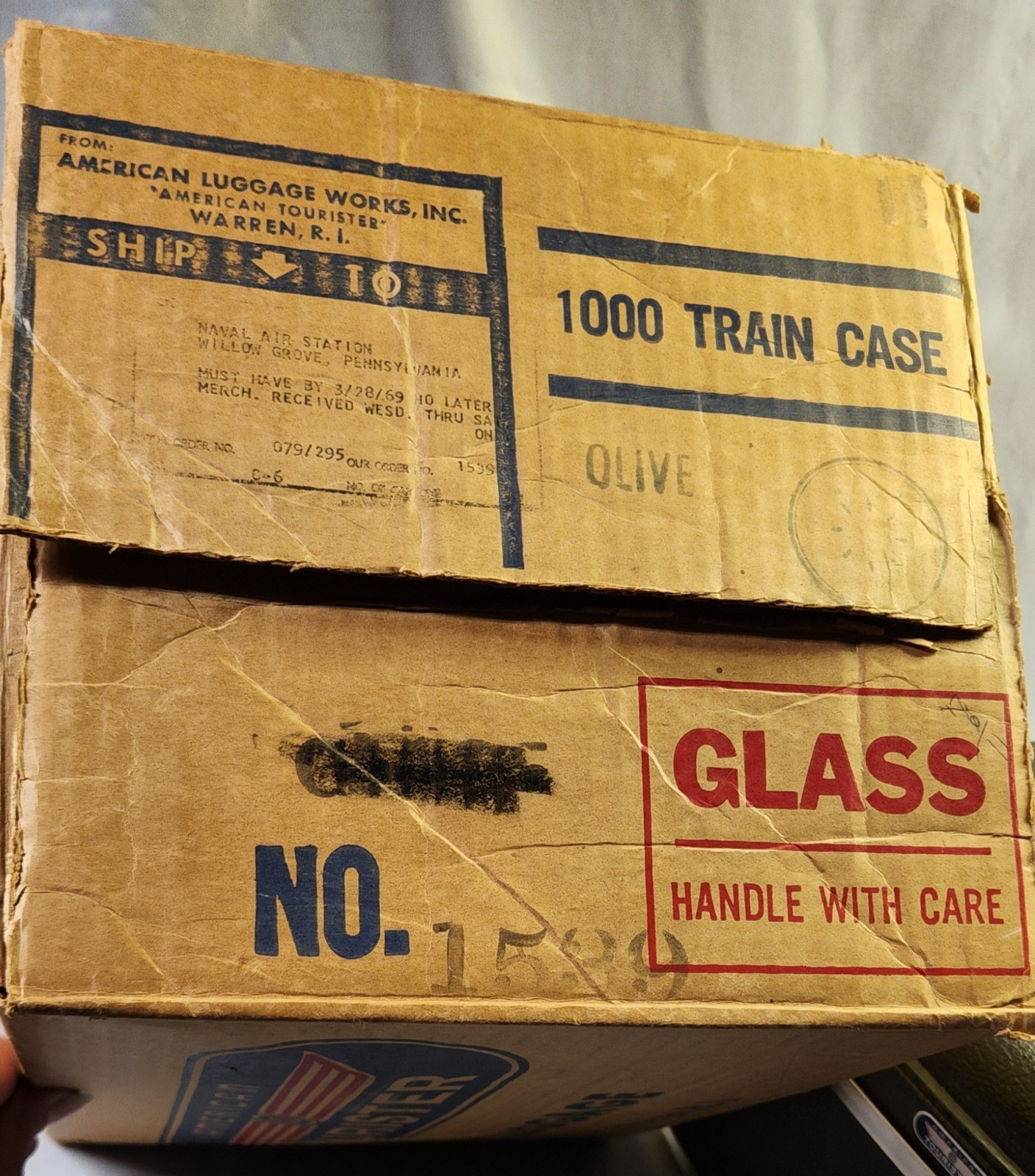 VINTAGE AMERICAN TOURISTER TIARA DARK GREY COSMETIC OVERNIGHT LUGGAGE I.O.B.!