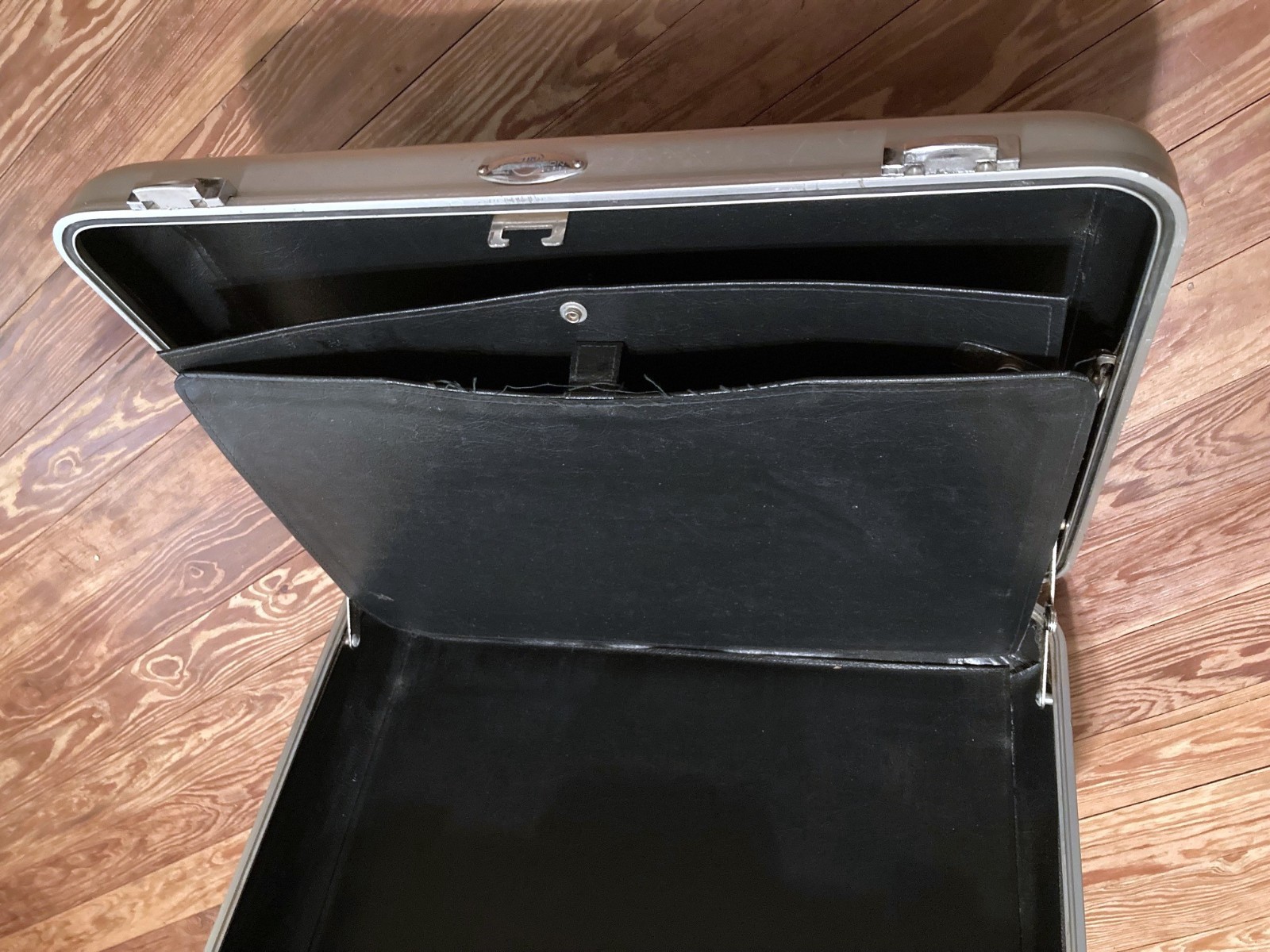 Vintage Zero Halliburton attache’ case blue logo Well Used