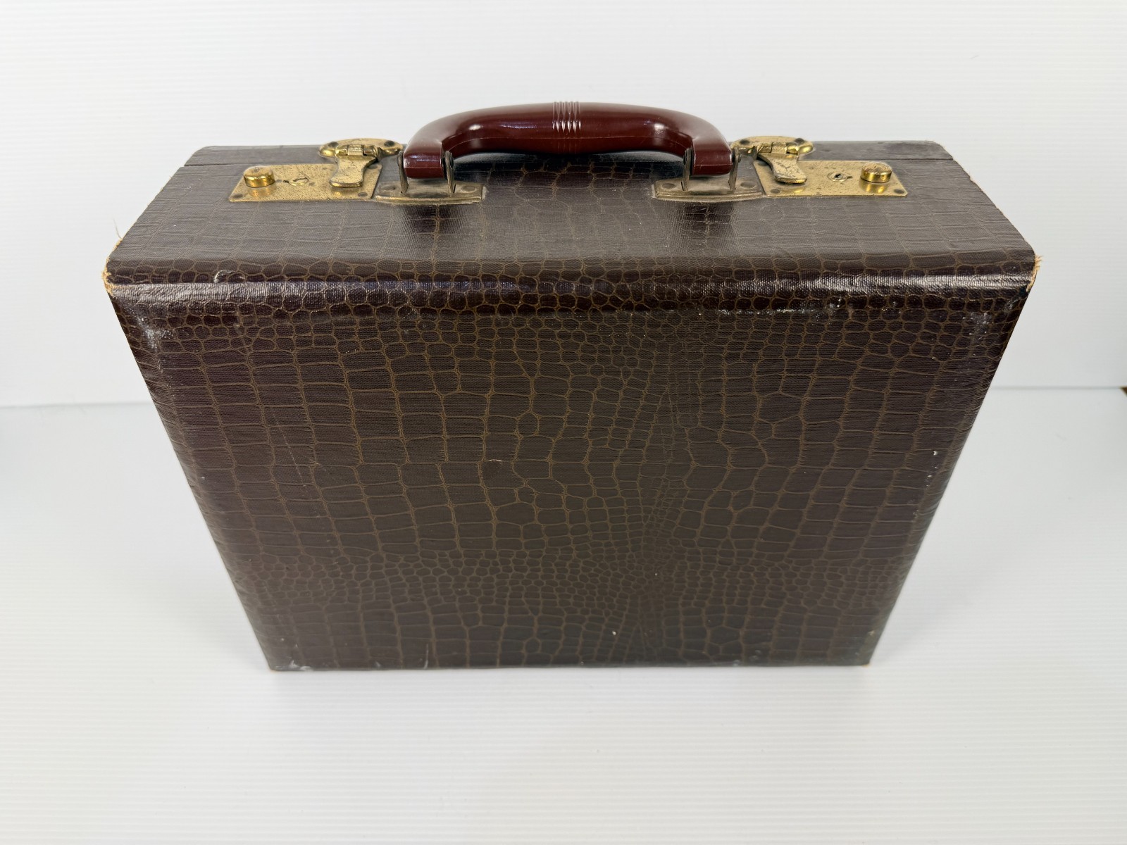 Vintage Luggage Faux Crocodile Pattern Train Case
