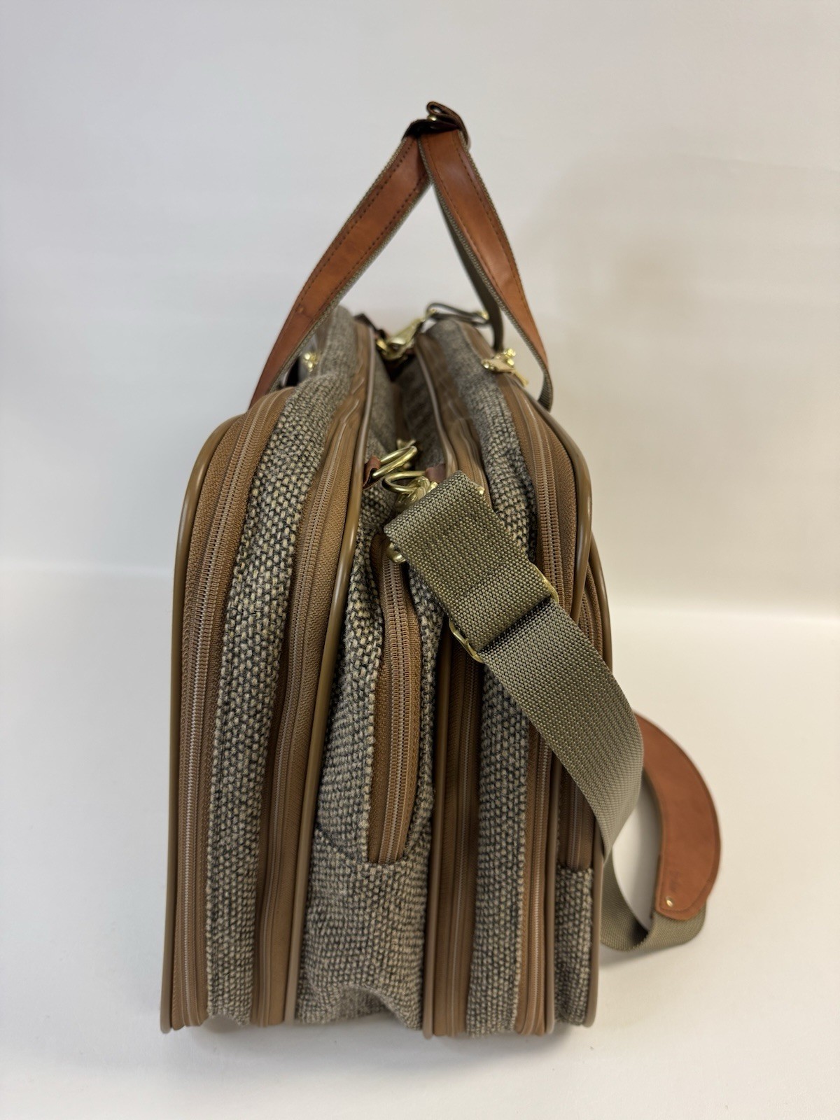 Vintage Hartmann Luggage Belted Tweed Leather Carry On Weekender Expandable 22in