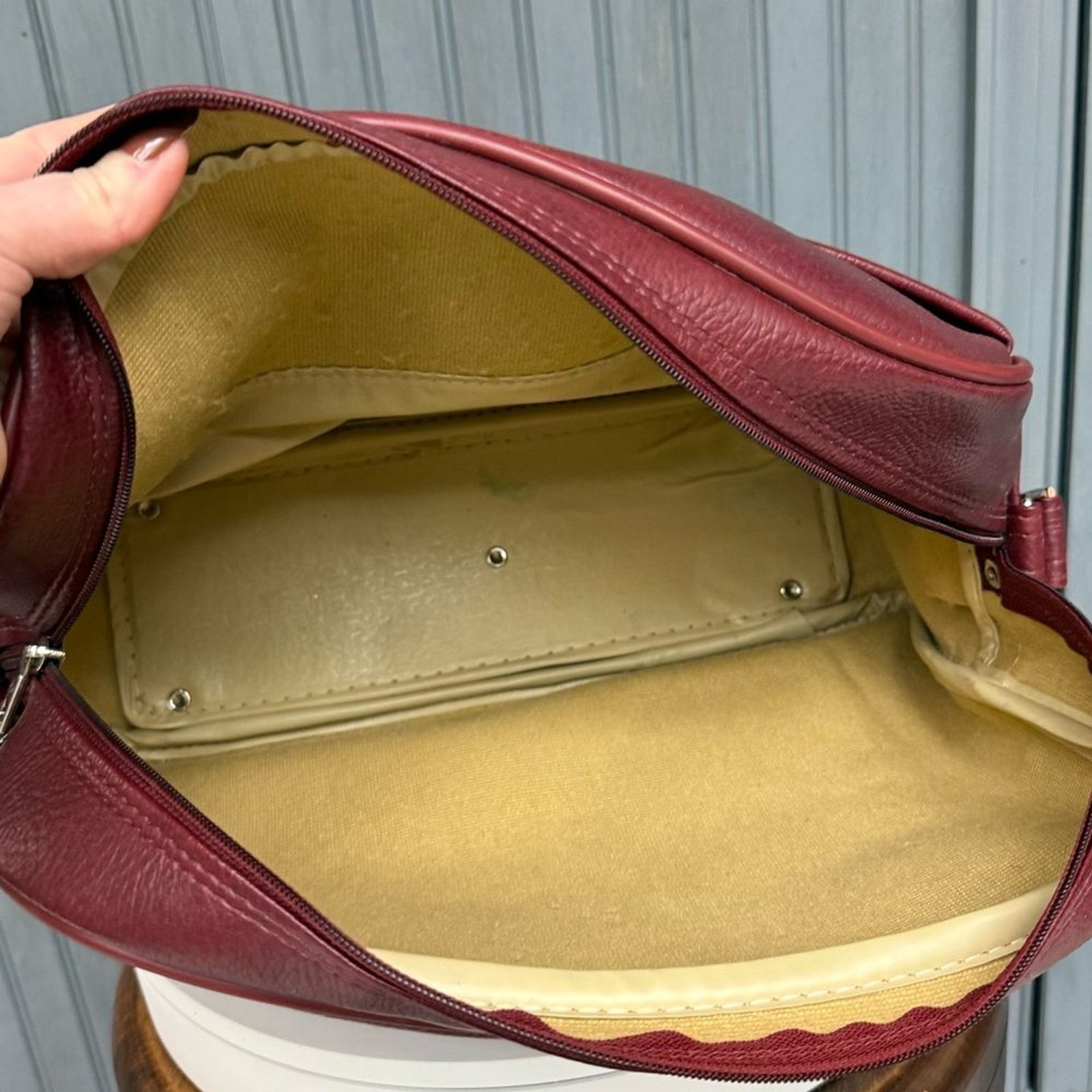 Vintage Samsonite Red Faux Leather Vintage Laptop Business Travel Bag