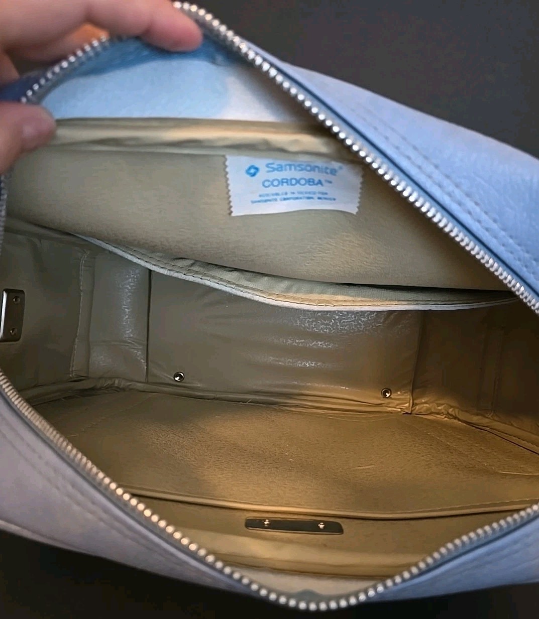 Vintage Samsonite Cordoba Carry On / Laptop Case Shoulder Travel Bag Light Blue