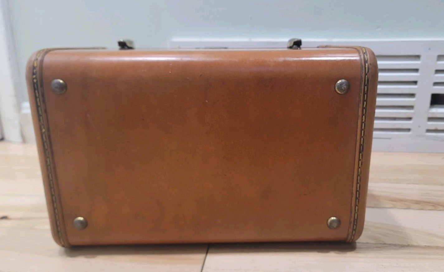 Vintage Samsonite Shwayder Bros Luggage Train Case Brown Style 4612 With Keys