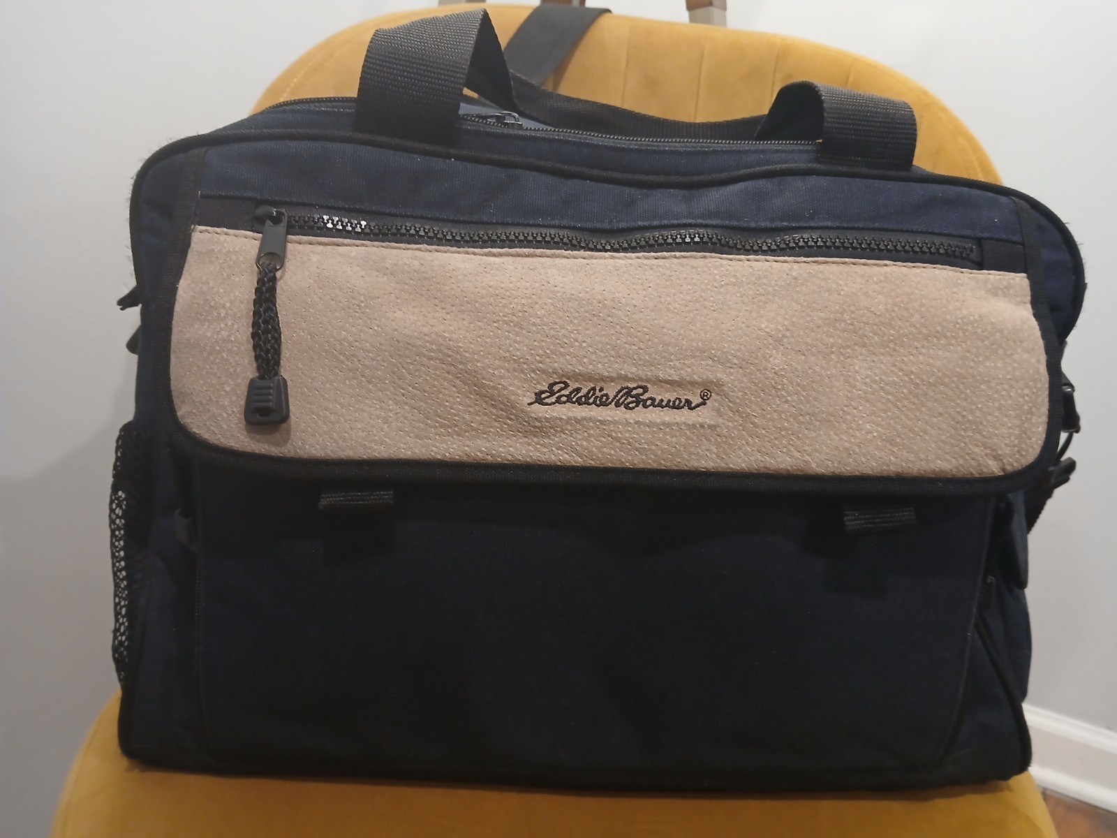 Eddie Bauer Travel Bag. 17x8x12. Vintage Pigskin Accent Flap.