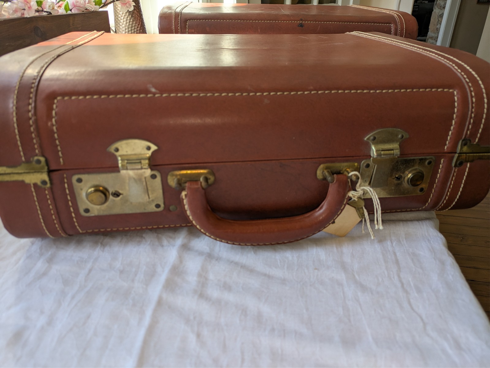 Vintage mid-century Saddle Tan Faux Leather Hard Shell Luggage Set
