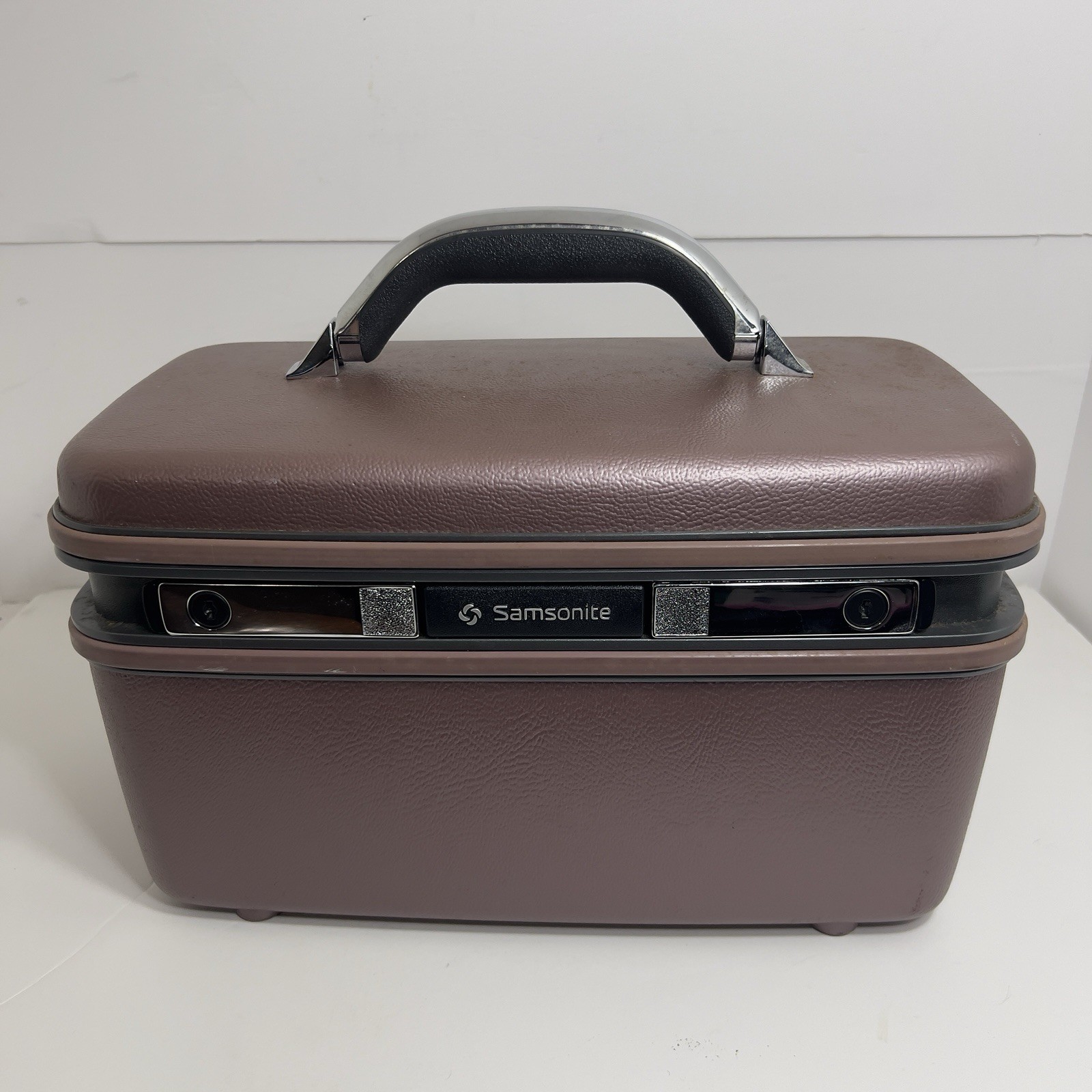 Samsonite Silhouette 4 Cosmetic Train Case Burgundy 1987 Made in USA with Keys