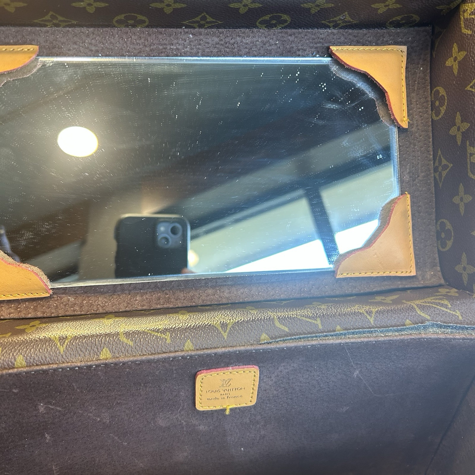 LOUIS VUITTON Vintage Monogram Cosmetic Box Trunk Bag Locks Handle Mirror