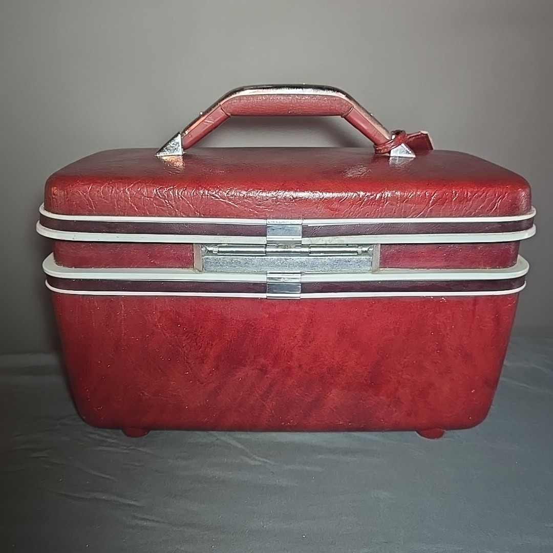 Vintage Samsonite Silhouette II Train Case Makeup Hard Shell Maroon No Key/Tray