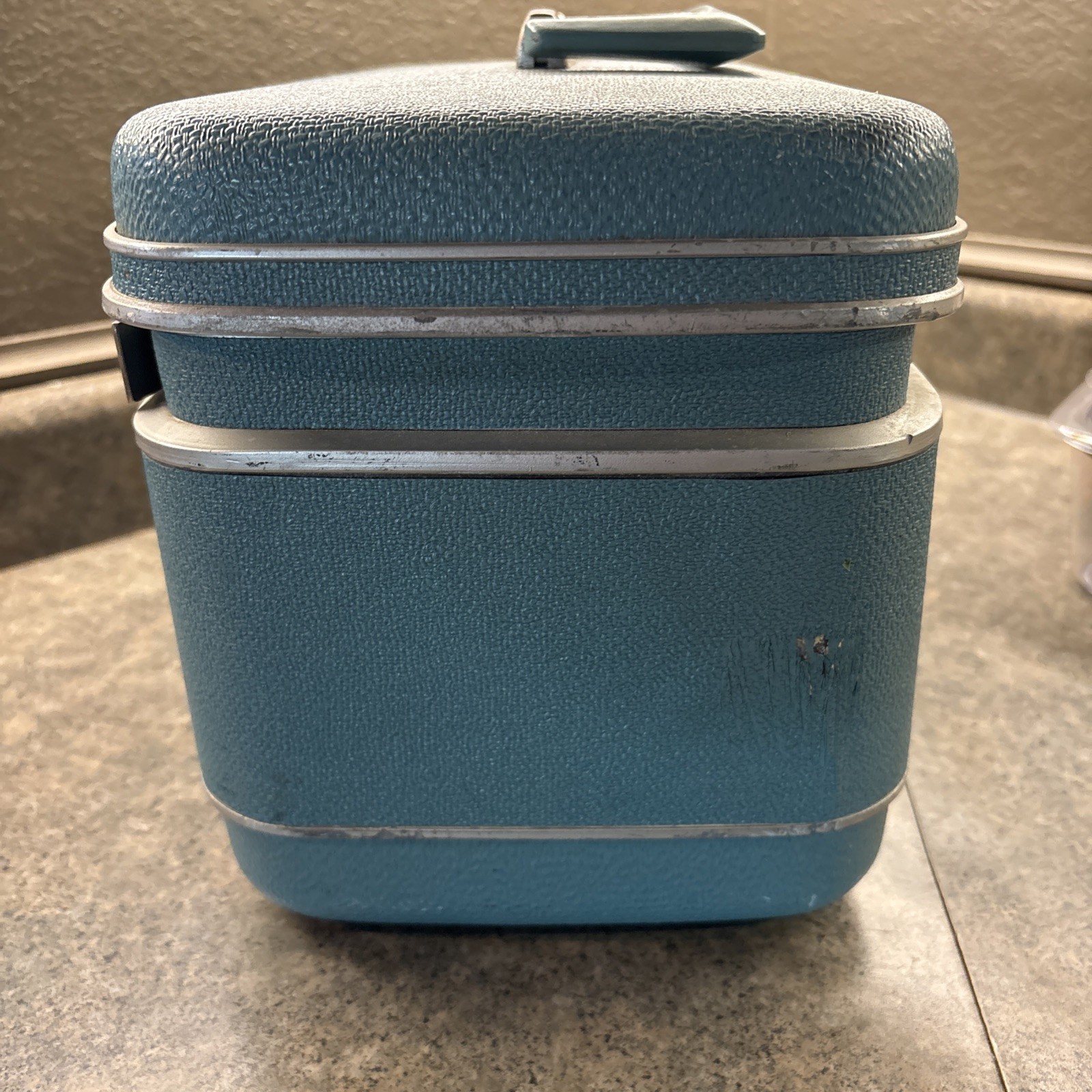Vintage Blue Silhouette Samsonite Hard Shell Luggage Make Up Case USED
