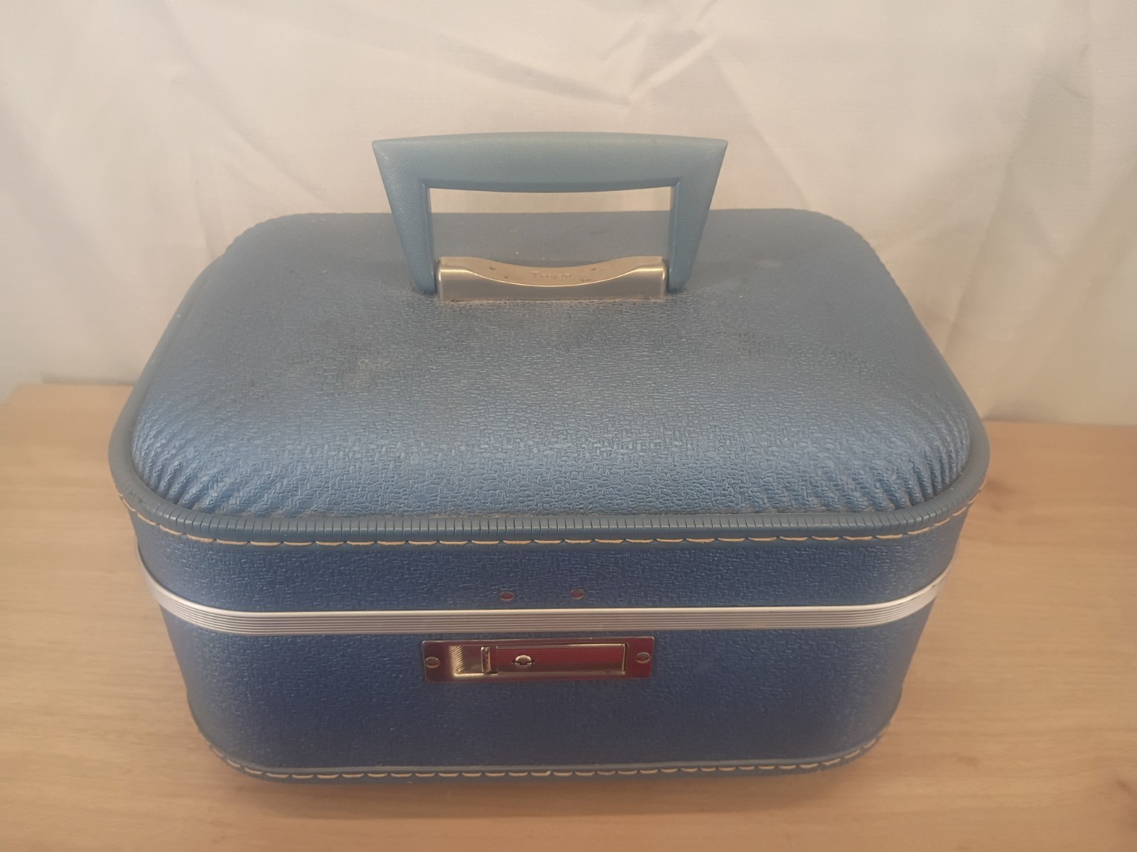 Vintage 1970’s Trojan Carry-On Train Makeup Case