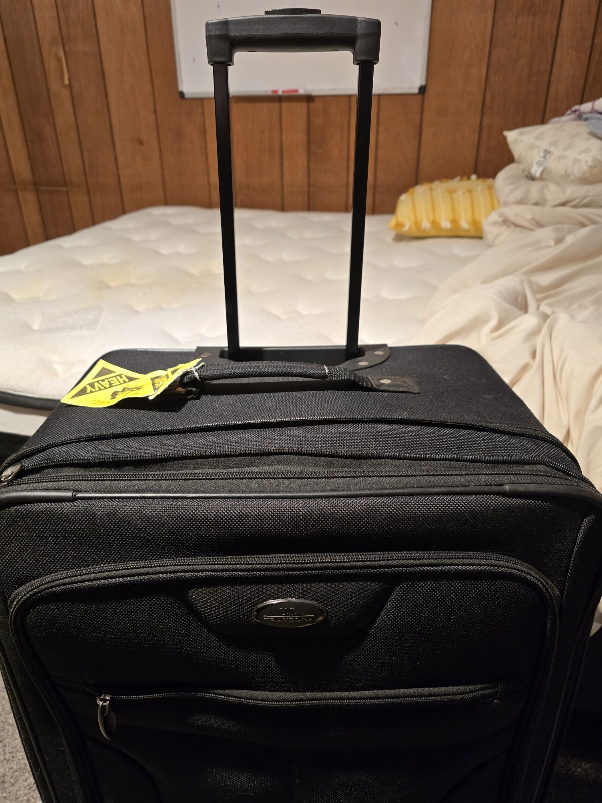 Large Black U S Traveler soft sighted luggage bag very good condition