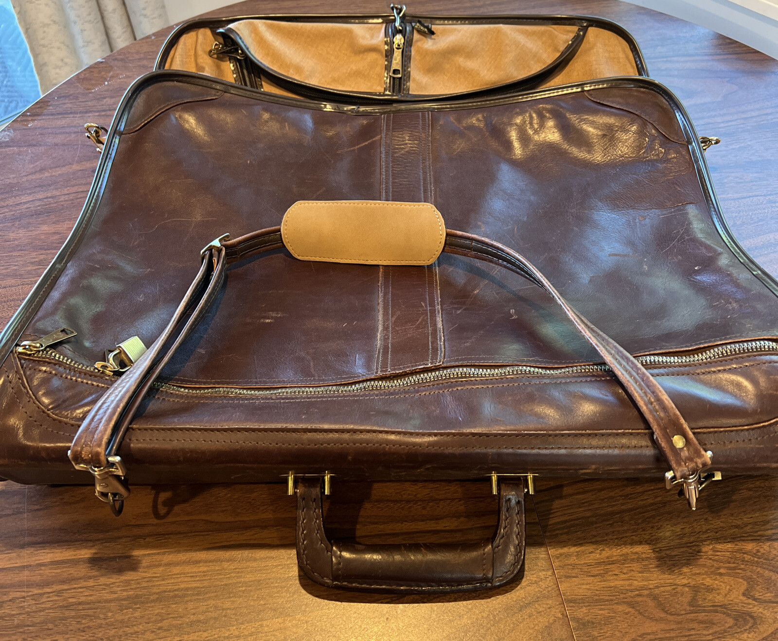 Vintage MCM Ventura Leather Garment Travel Suit Bag Excellent Condition 1960s
