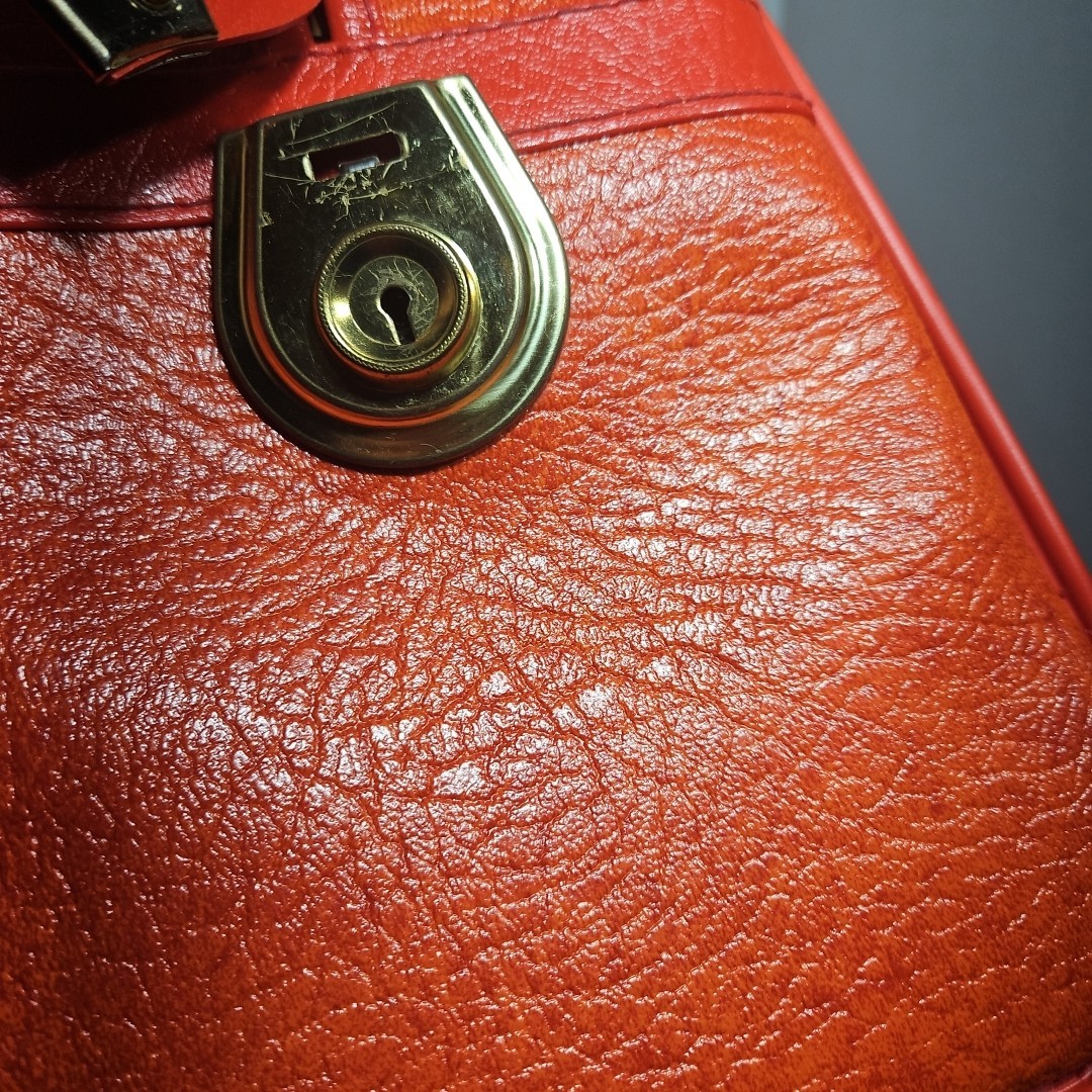 CREST LOCK CO. Inc ORANGE/RED Small Luggage Vintage Bag With Key