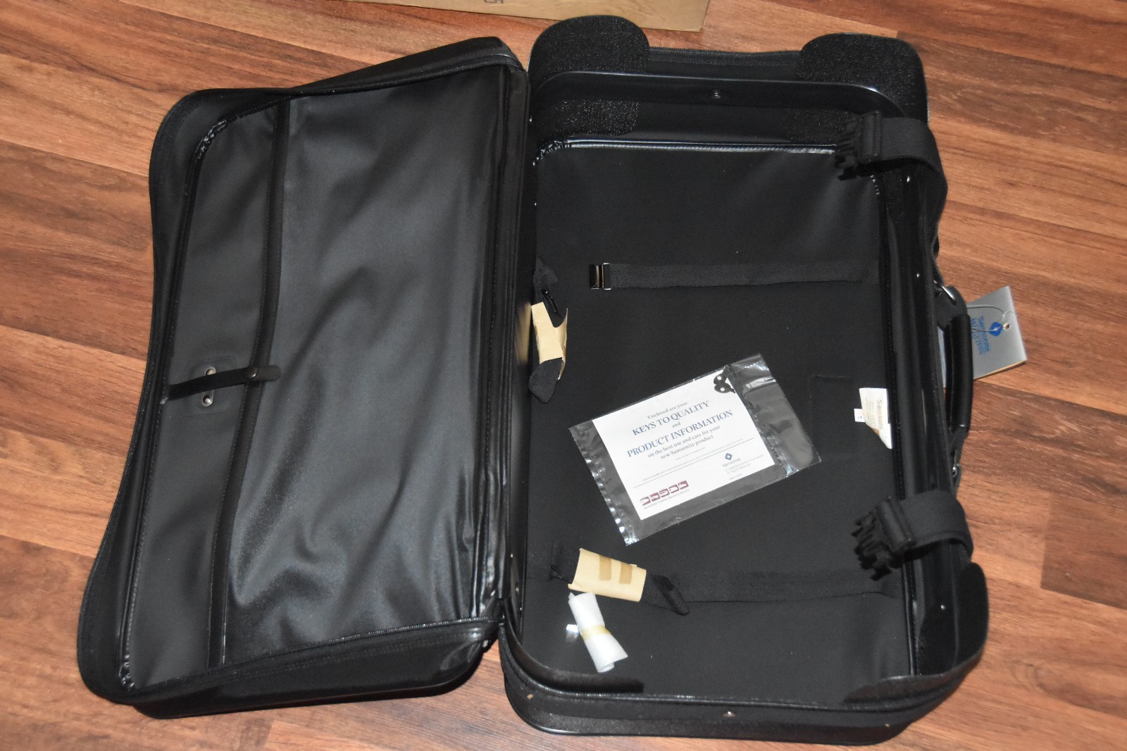 NEW VINTAGE 1980s Samsonite Kicks Traveler 24 Luggage Suitcase NWT & BOX Black