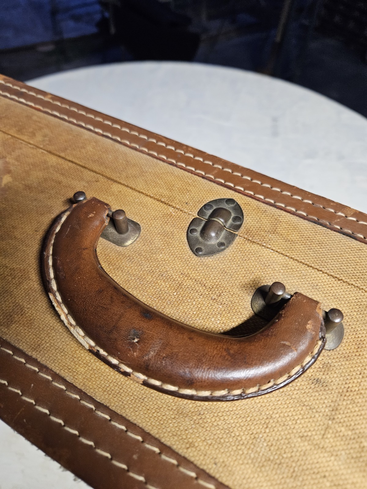 SKYWAY, Hardcover 1930’s Vintage Tweed Luggage Suitcase, Leather Trim & handle