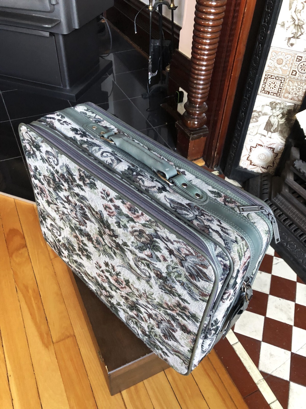 VTG Oscar de La Renta Grey Floral Tapestry Suitcase
