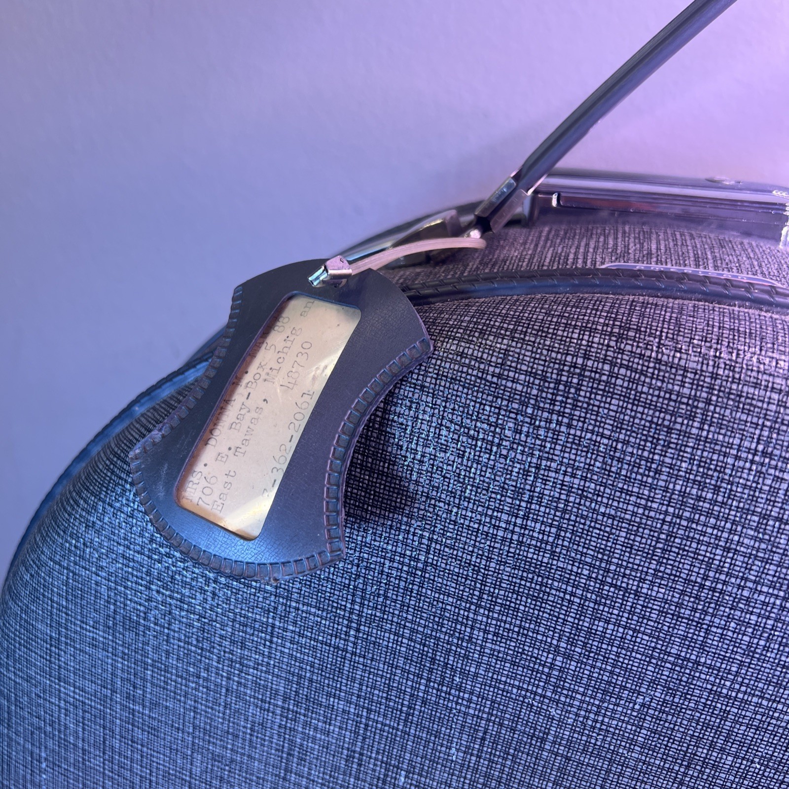 American Tourister Tri-Taper Round Suitcase Vintage Gray Carry-On Luggage 16”
