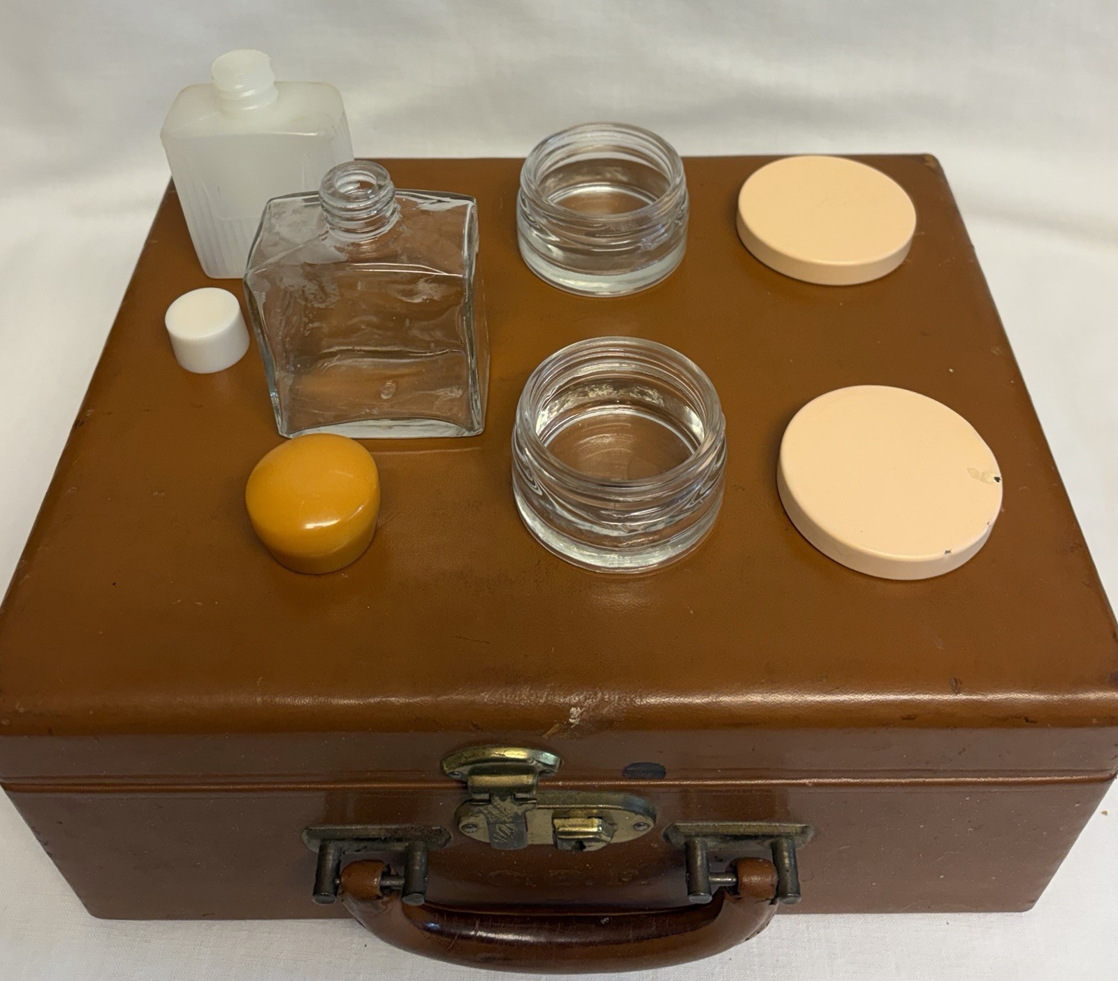 Vintage 1950s Era Ladies’ Travel Train Case with Accessories