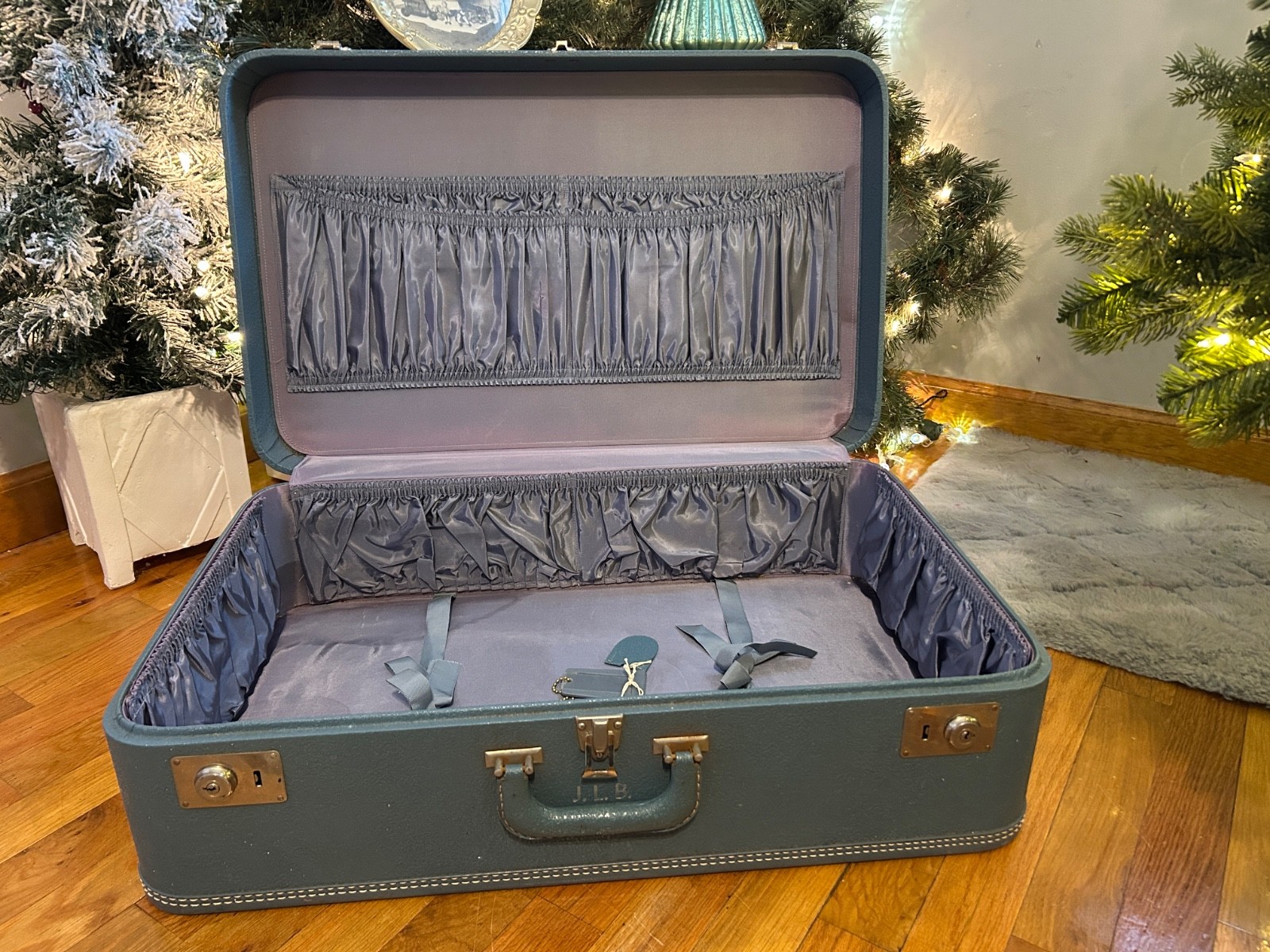 VTG Mendel Cincinati Blue Hardcase Suitcase Luggage With Bag Tag & Keys 27x18x9