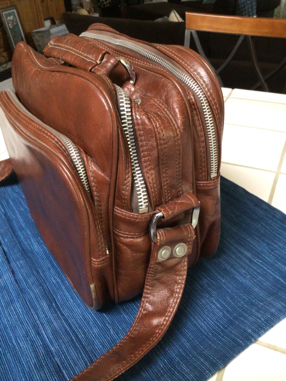 Vintage Brown Travel Bag Luggage Carry On Soft Vinyl Tote Shoulder Strap ~718A