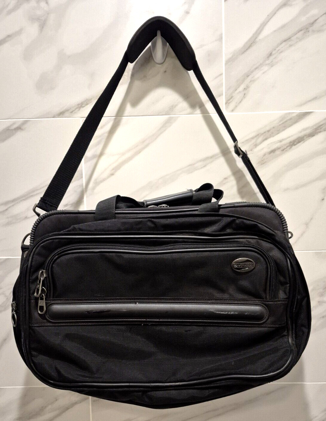 Vtg American Tourister Black Triumph Carry On Bag Padded Shoulder Strap 18x12x8